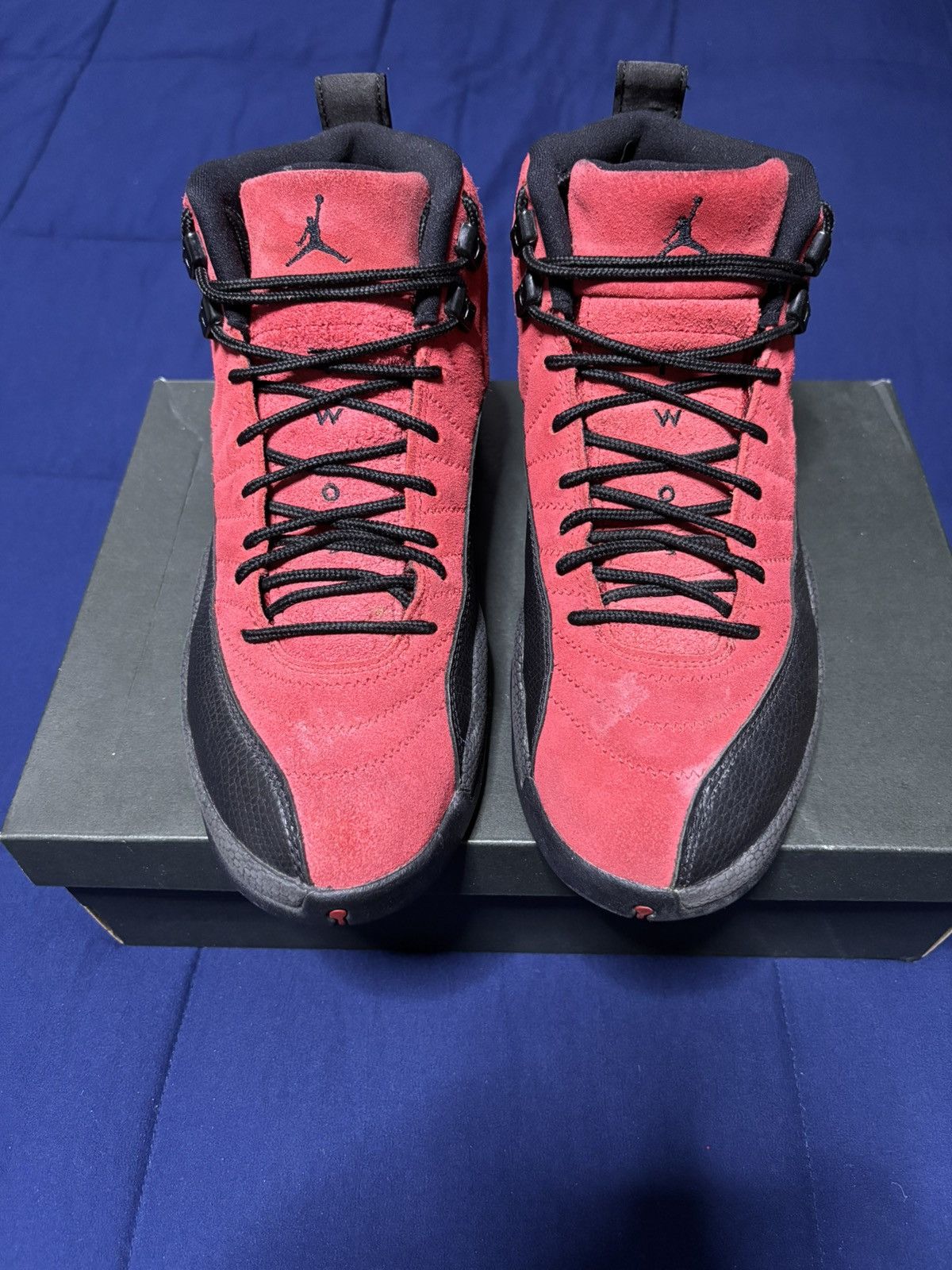Jordan Brand Jordan 12 Retro Reverse Flu Game 2020 Size 9 Size US 9 / EU 42 - 1 Thumbnail