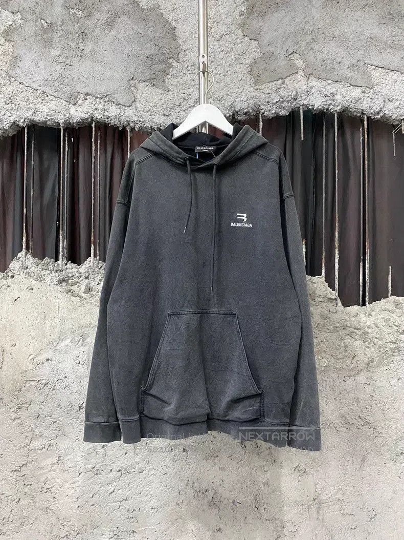 Balenciaga Balenciaga Sweatshirt hoodie Size US L / EU 52-54 / 3 - 1 Thumbnail