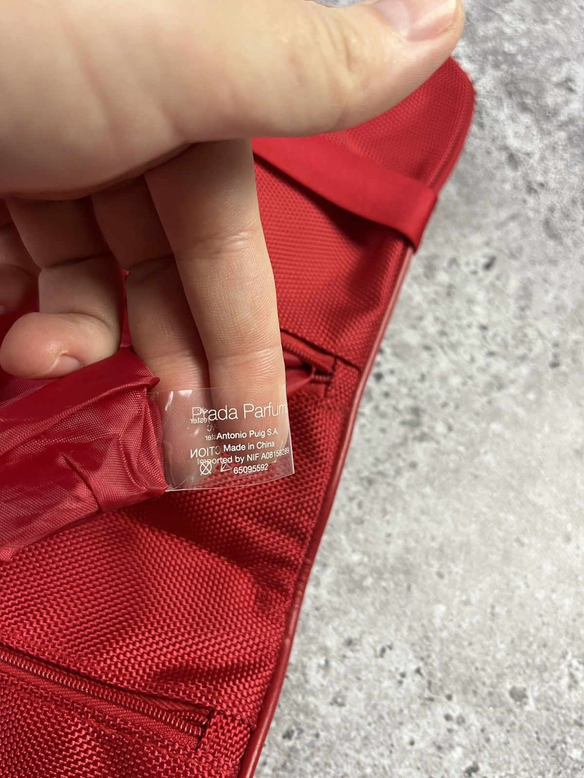 Prada Prada Sport Luna Rossa Cosmetic Beauty Bag Size ONE SIZE - 4 Thumbnail