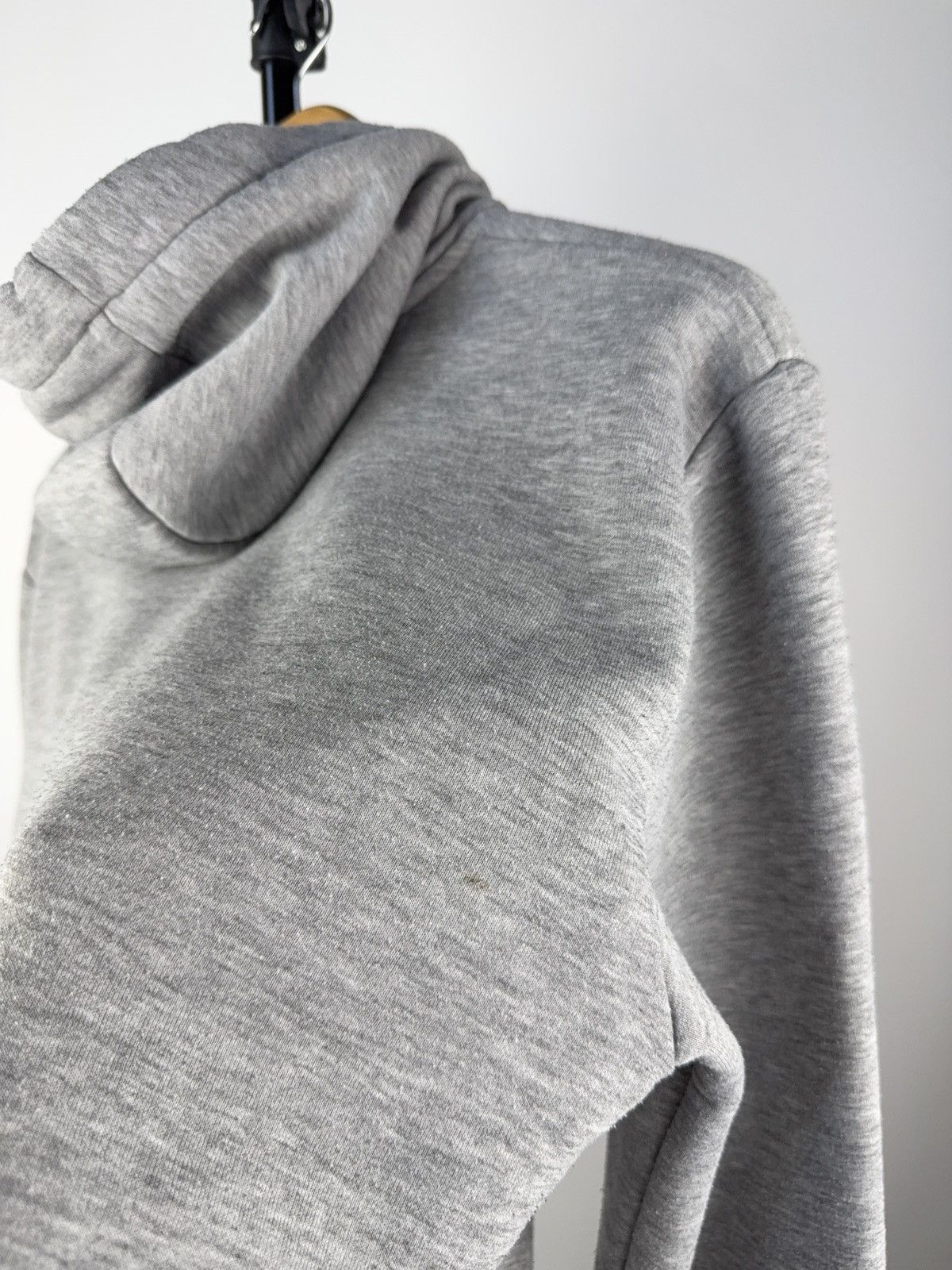 Giorgio Armani Vintage 00s Italy Giorgio Armani Hoodie Grey 3D Gold Logo Size US M / EU 48-50 / 2 - 8 Thumbnail