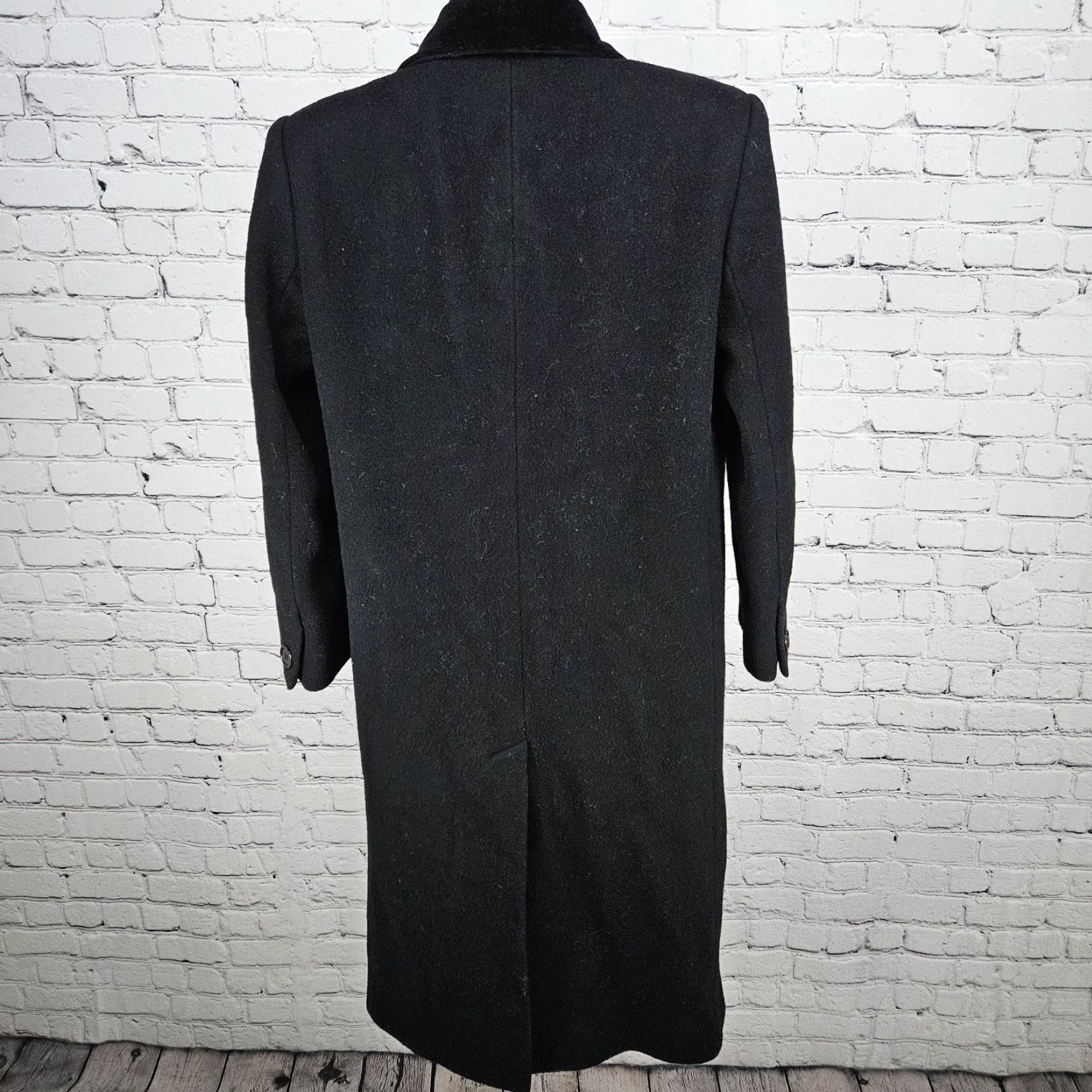 Jones New York VTG Jones New York Black 100% Wool Velvet Collar Over Coat Small Petite Women Long Wool Overcoat Jacket Size S / US 4 / IT 40 - 2 Thumbnail