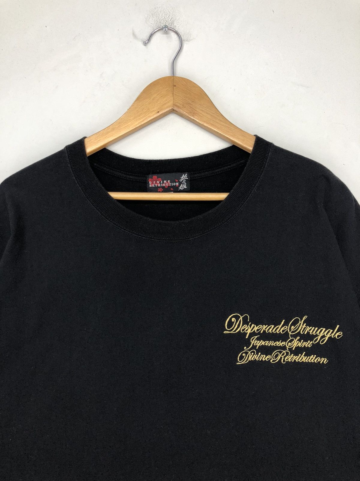 Japanese Brand Divine Retribution Desperade Struggle Big Print Tshirt Size US XXL / EU 58 / 5 - 7 Thumbnail