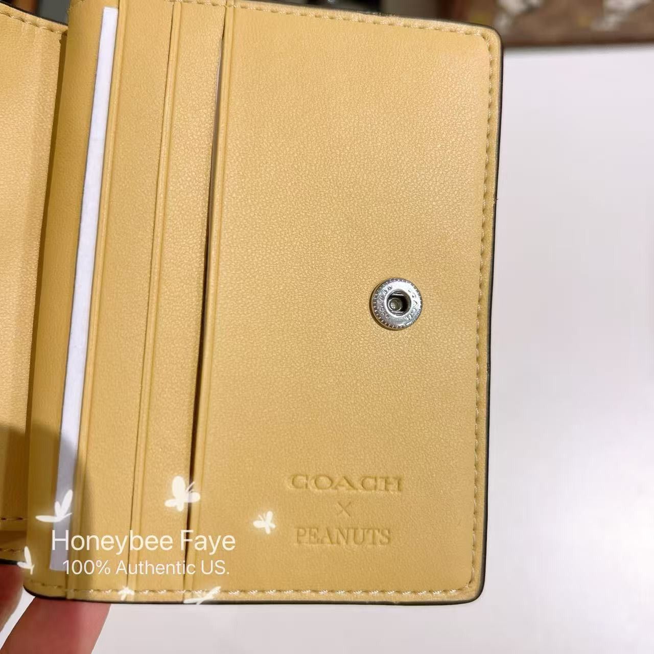 Coach Coach X Peanuts Snap Wallet With Charlie Brown CBN90 Size ONE SIZE - 3 Thumbnail