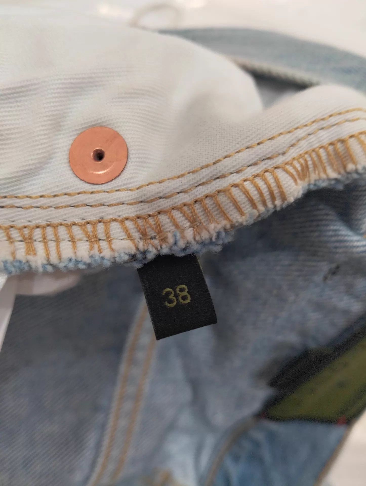 Gucci Gucci x Doraemon Printed Denim Skirt 38 95 New Size 26" / US 2 / IT 38 - 5 Thumbnail