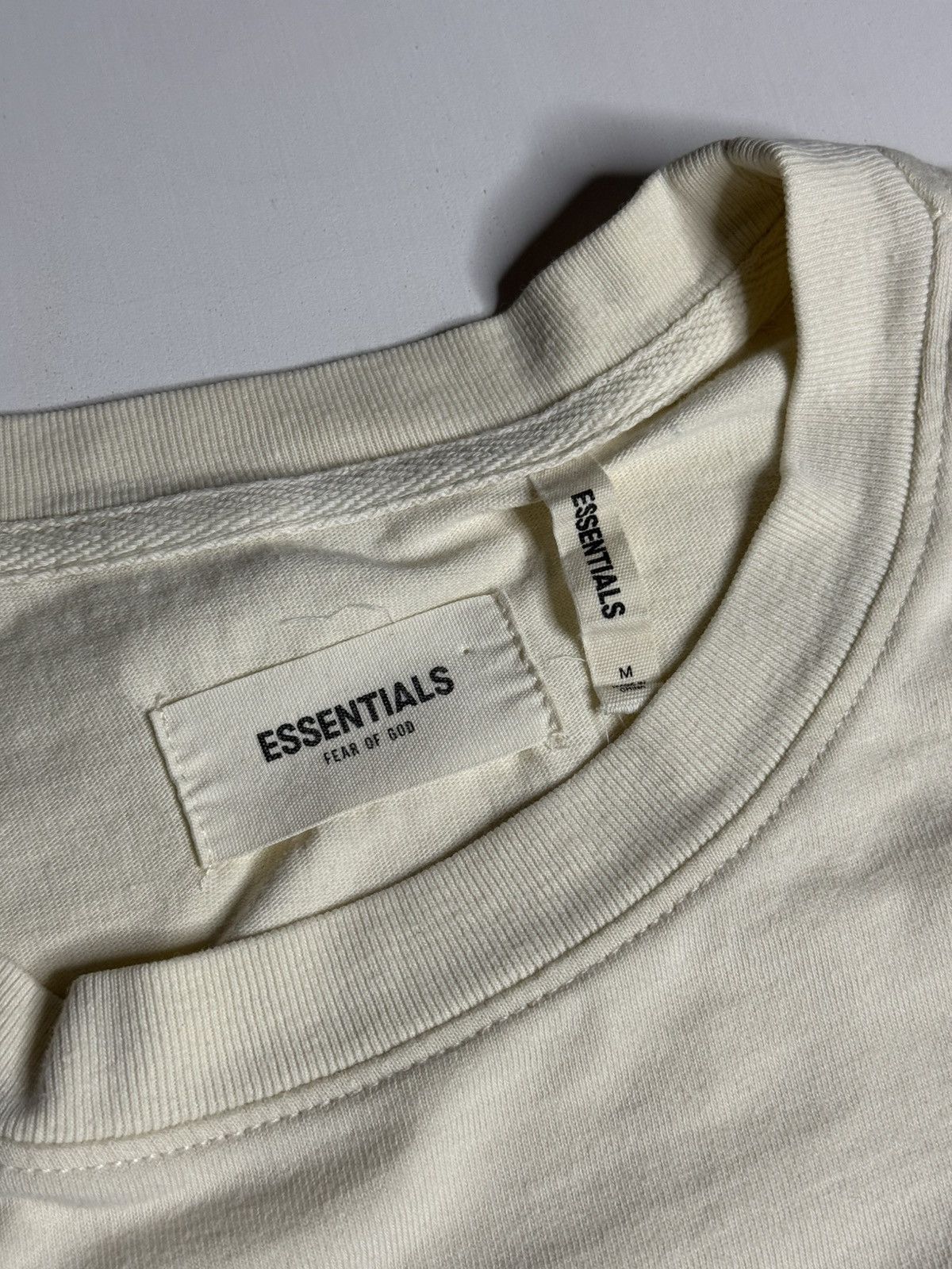 Essentials Essentials FOG FW16 Front Logo Tee “Cream” [XL] PREOWNED Size US XL / EU 56 / 4 - 4 Thumbnail