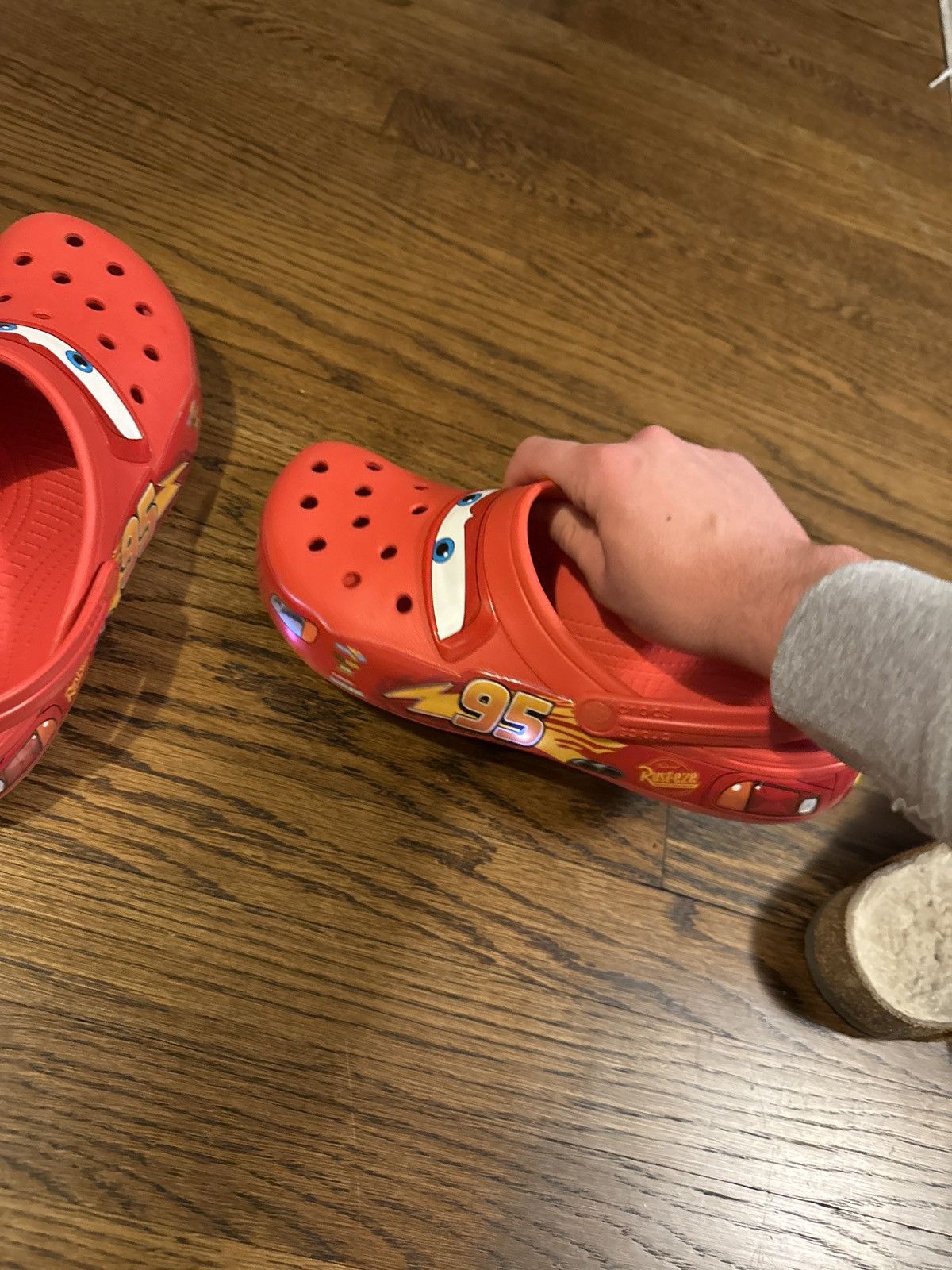Crocs Lightning McQueen crocs Size US 10.5 / EU 43-44 - 3 Thumbnail