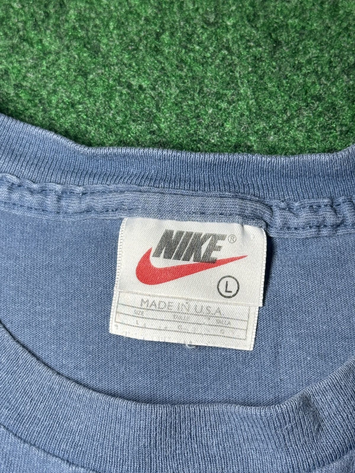Nike Vintage 90s Nike USA Made Blue/Gray Embroidered Lrg T Shirt Size US L / EU 52-54 / 3 - 3 Thumbnail