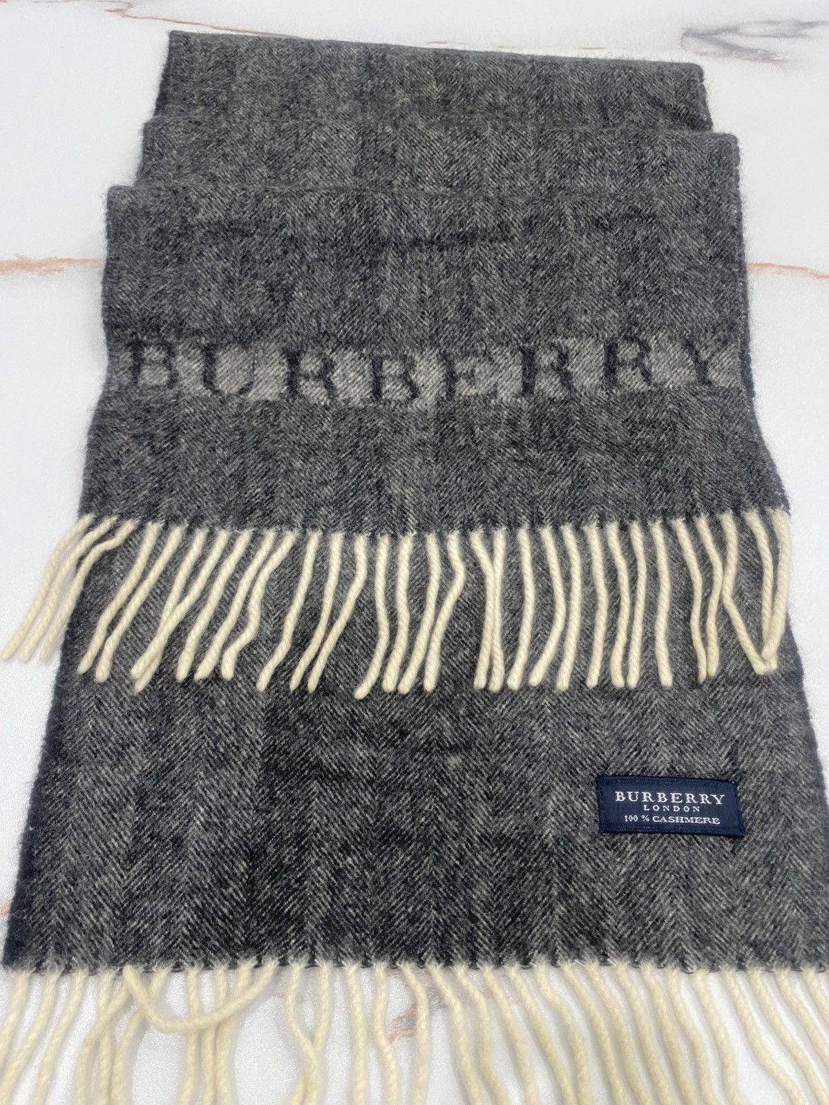 Burberry Burberry London 100% Cashmere (code:A) Size ONE SIZE - 2 Thumbnail