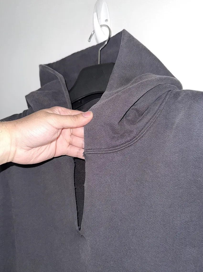 Greg Ross Yeezy Sample Made for Kanye Greg Ross V Neck Padded Hoodie Size US XL / EU 56 / 4 - 9 Thumbnail
