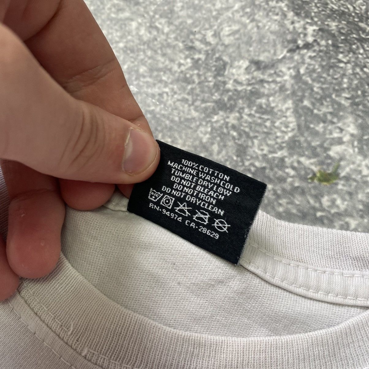 Stussy Designer Stussy Small logo y2k distressed style y2k tee Size US M / EU 48-50 / 2 - 5 Thumbnail