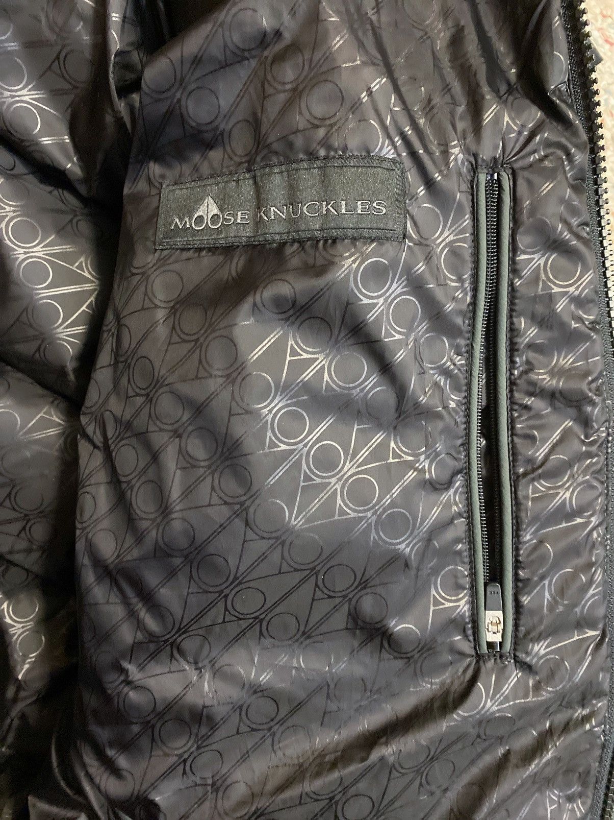 Moose Knuckles Moose Knuckles Bedstuy Puffer Jacket size L Size US L / EU 52-54 / 3 - 9 Thumbnail