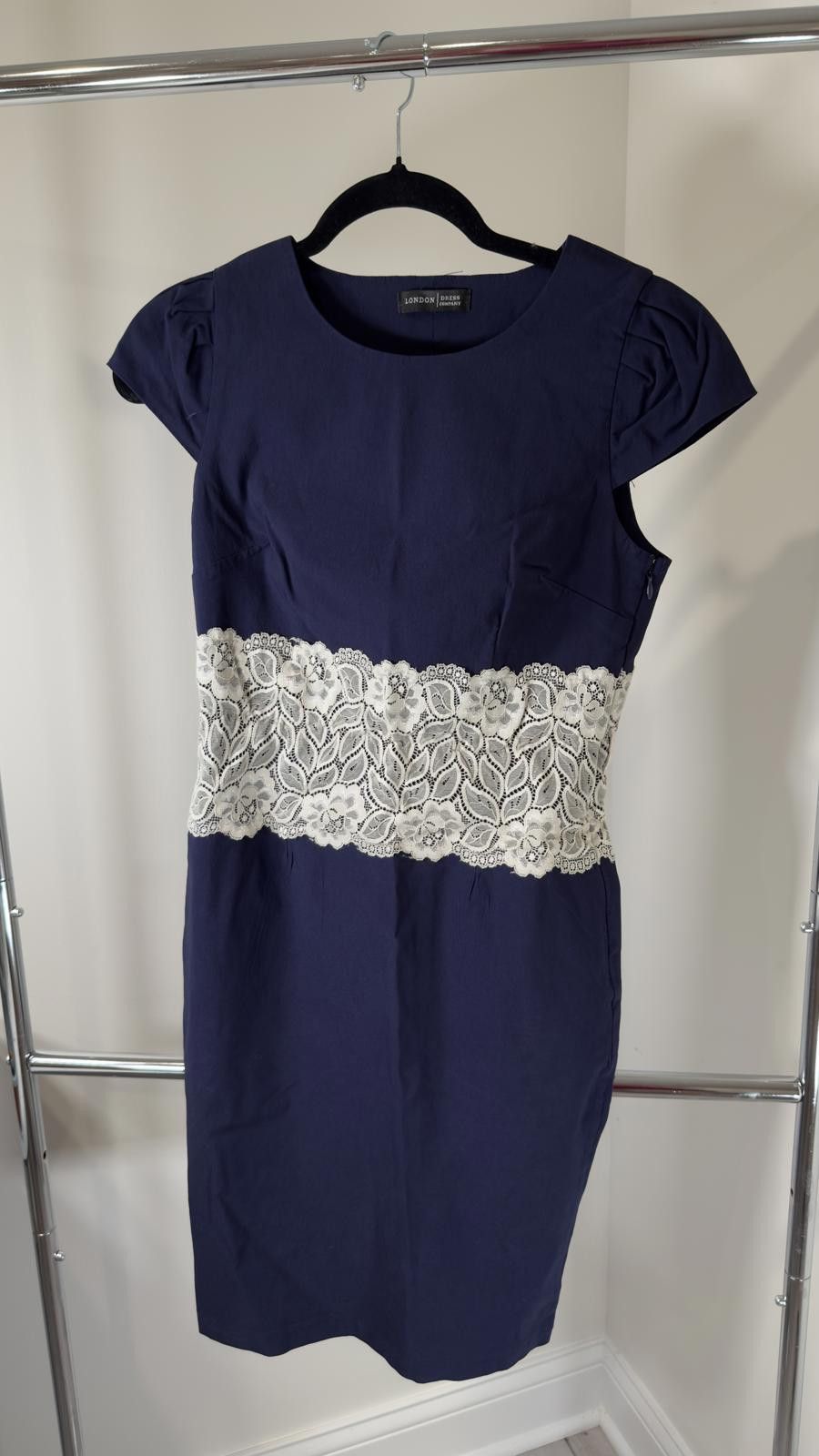 Designer Elegant Navy Dress with Lace Detail by London Dress Company Size L / US 10 / IT 46 - 1 Thumbnail