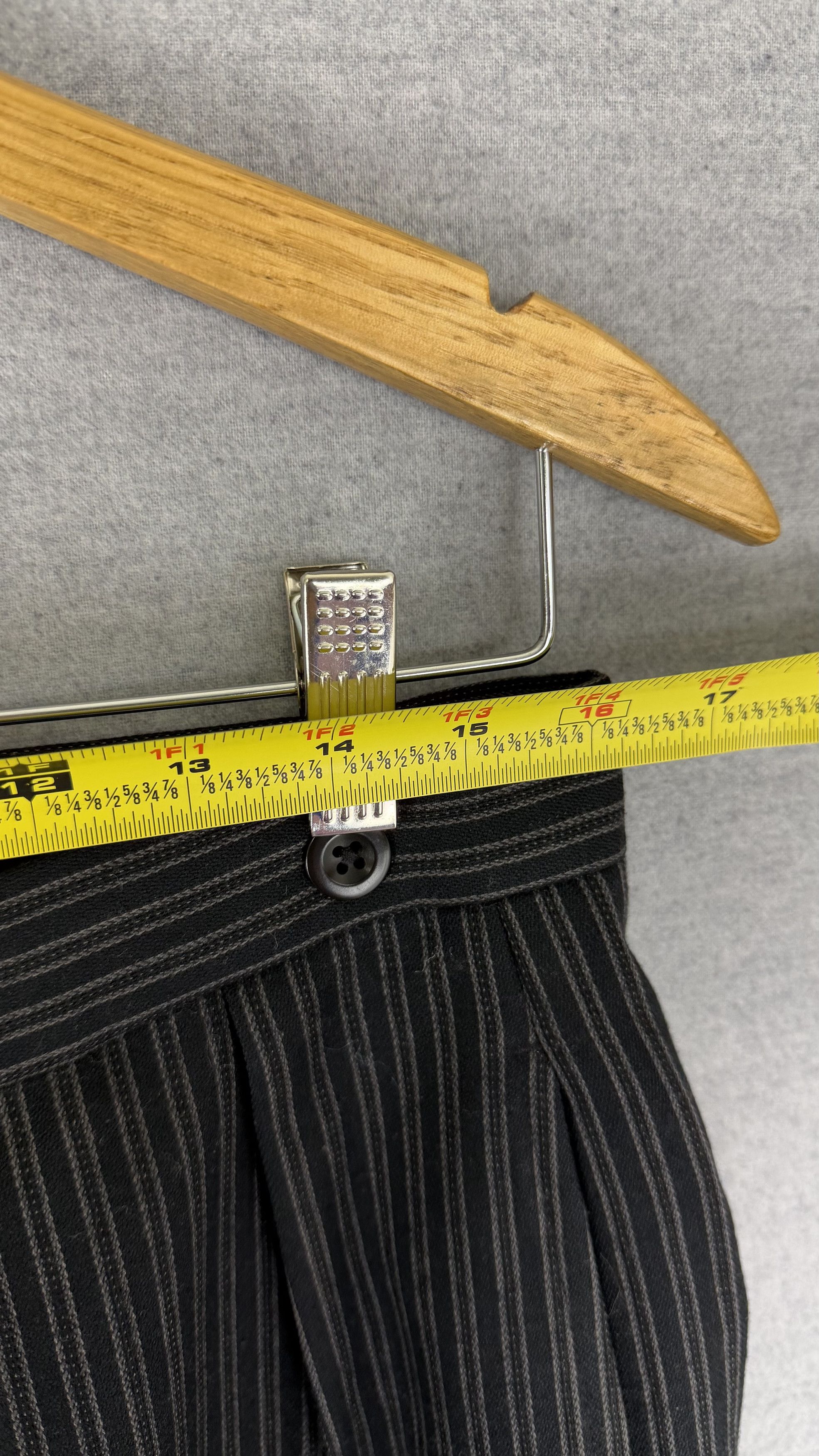 Polo Ralph Lauren Polo Ralph Lauren Mens Pinstripe Pleated Buckleback 32x32 Size US 32 / EU 48 - 3 Thumbnail