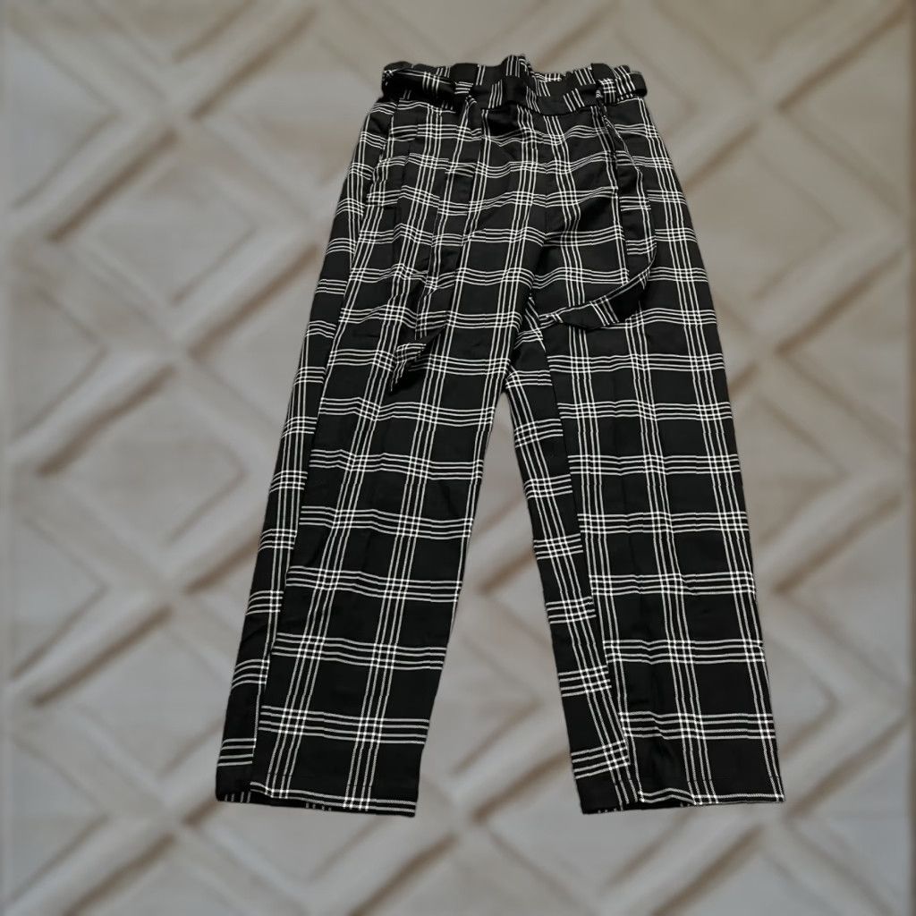 H&M H&M Divided Paperbag Pants Womens 6 Black Plaid High Rise Straight Leg Belted Trouser Size 28" / US 6 / IT 42 - 1 Thumbnail