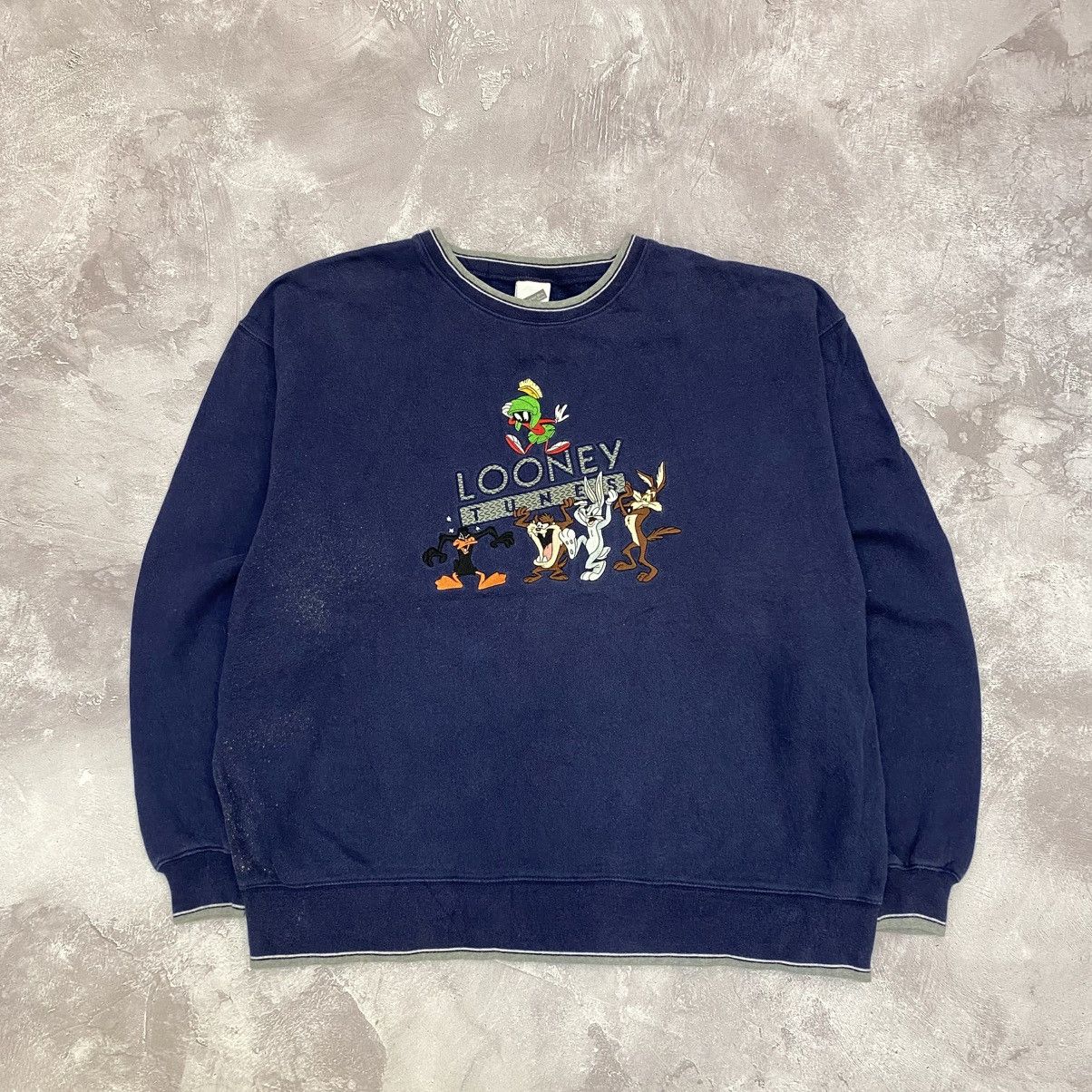 Vintage Vintage Looney Tunes Embroidered Sweatshirt Size US XL / EU 56 / 4 - 1 Thumbnail