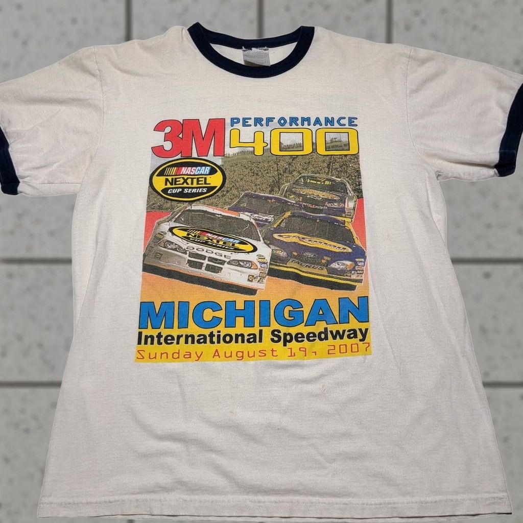 Nike NASCAR 3M 400 Michigan International Speedway 2007 T-Shirt Men’s Large Racing Crew Neck Short Sleeve White Nike Mens L 2000s 90s Beach Century? Size US L / EU 52-54 / 3 - 1 Thumbnail