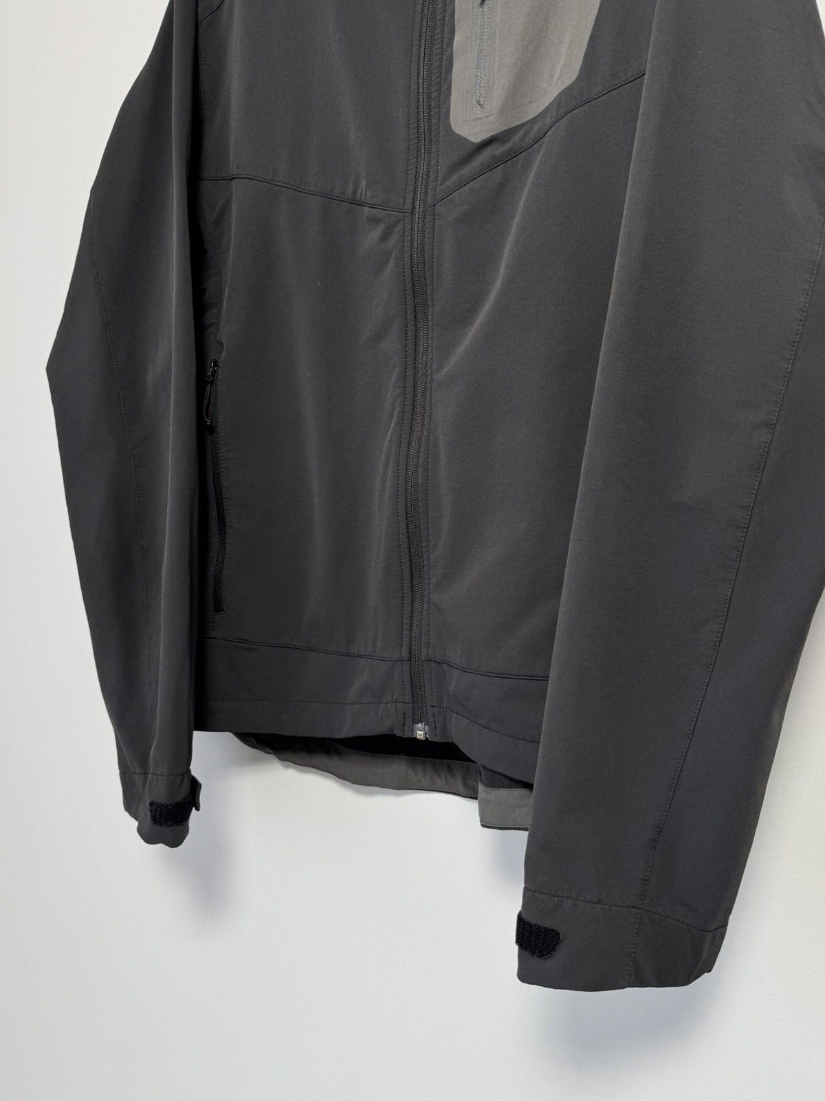 Salomon Salomon Men's Hoodie Polyamide with Elastane, Nylon Full Zip Size US L / EU 52-54 / 3 - 8 Thumbnail