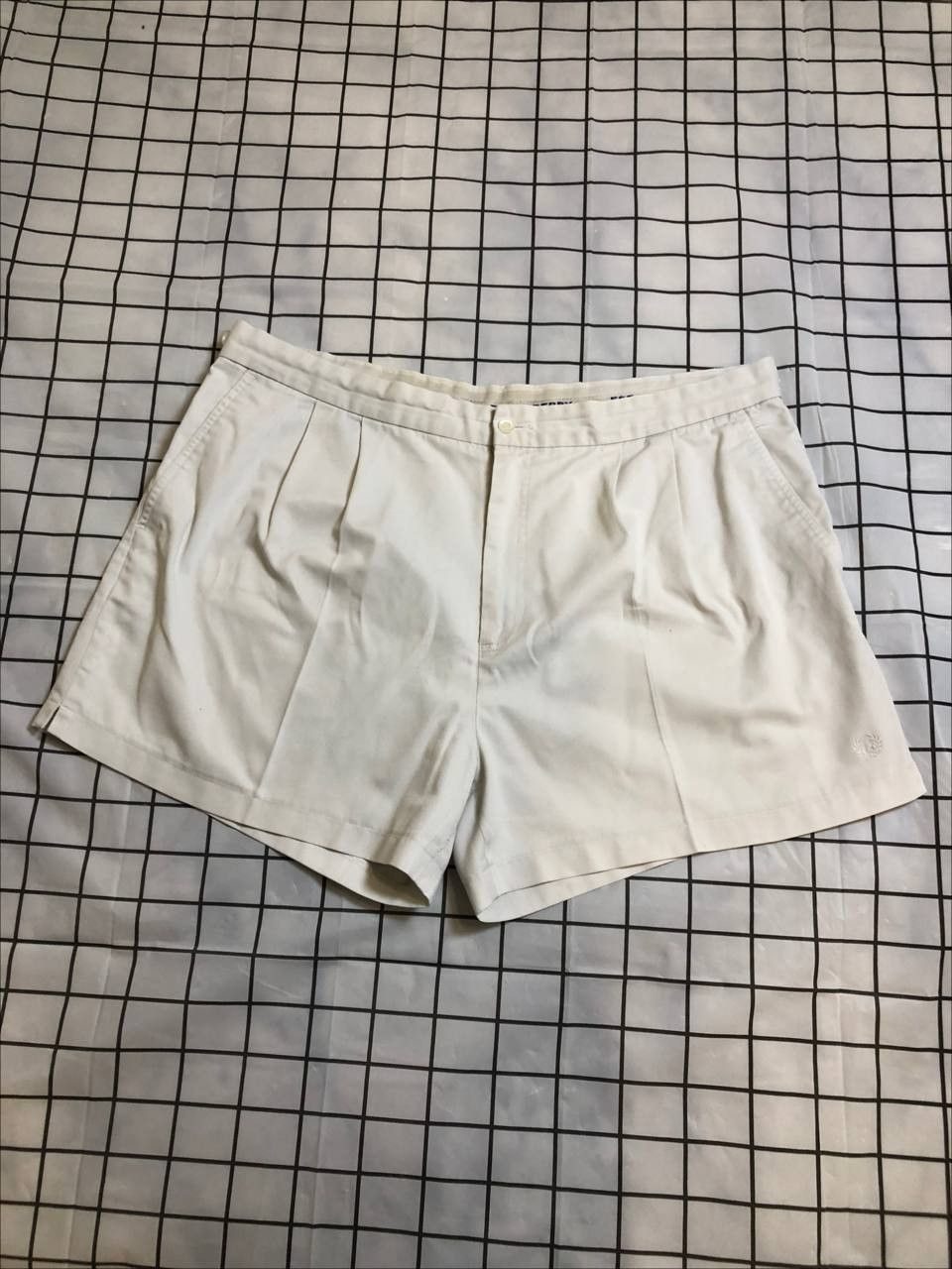 Fred Perry Fred Perry Vintage Shorts Men's Size 42 White ` Size US 42 / EU 58 - 1 Thumbnail