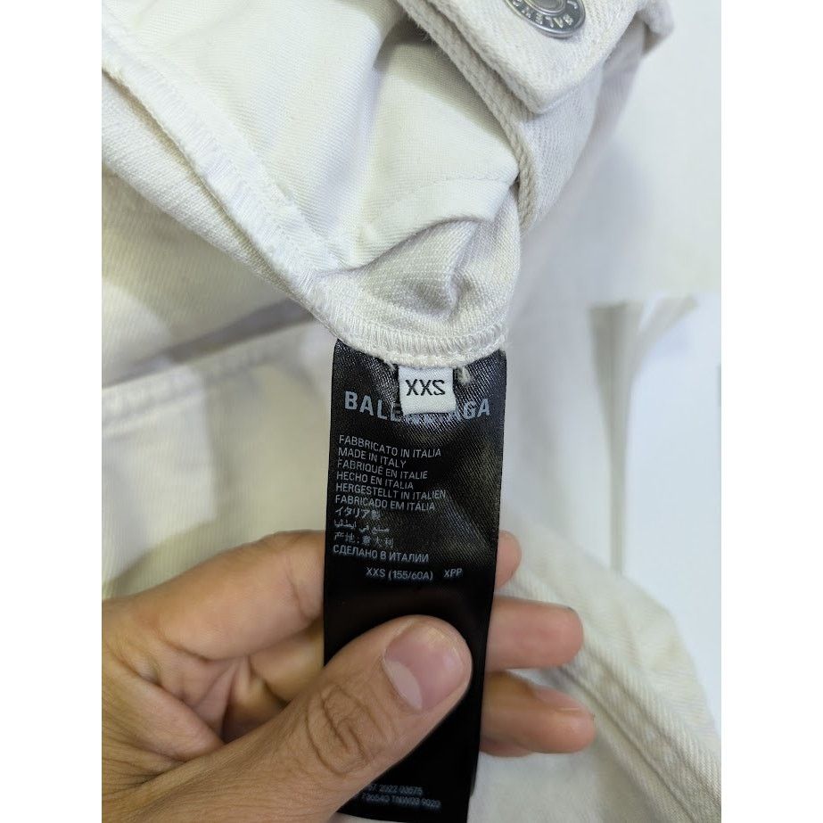 Balenciaga o1rshd1 Loose Fit Jeans White Denim in Cream Size US 26 / EU 42 - 15 Thumbnail