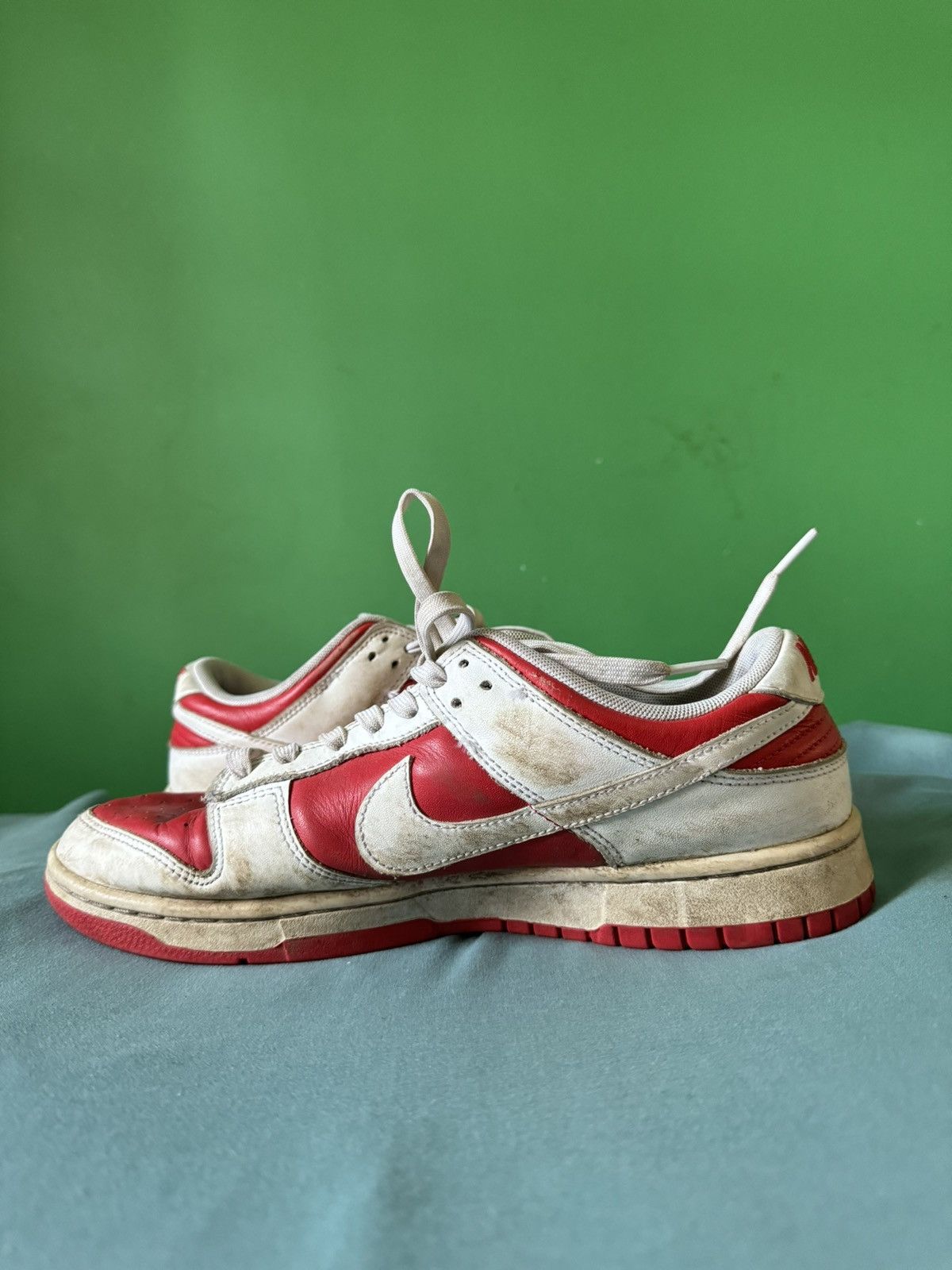 Nike Nike Dunk Low Championship Red 2021 Size US 10.5 / EU 43-44 - 2 Thumbnail