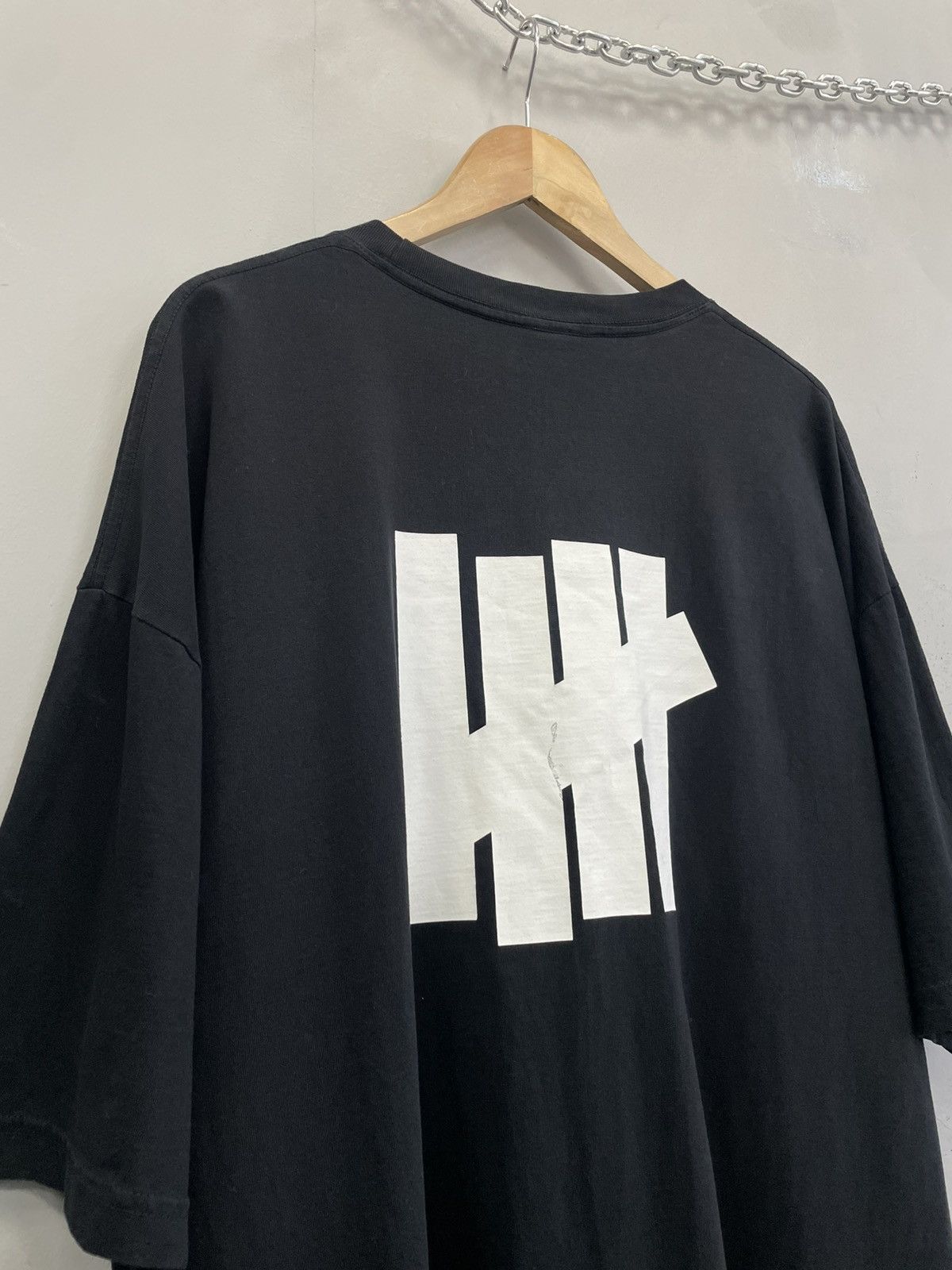Undefeated Undefeated oversize black t-shirt baggy streetwear style Size US XXL / EU 58 / 5 - 9 Thumbnail