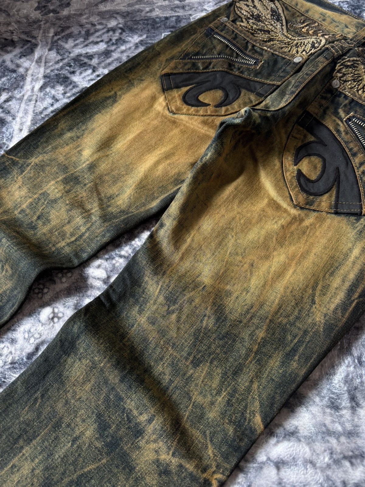 If Six Was Nine Red Pepper Shadow Mud Wash Embroidered Wings Jeans Size US 29 - 14 Thumbnail