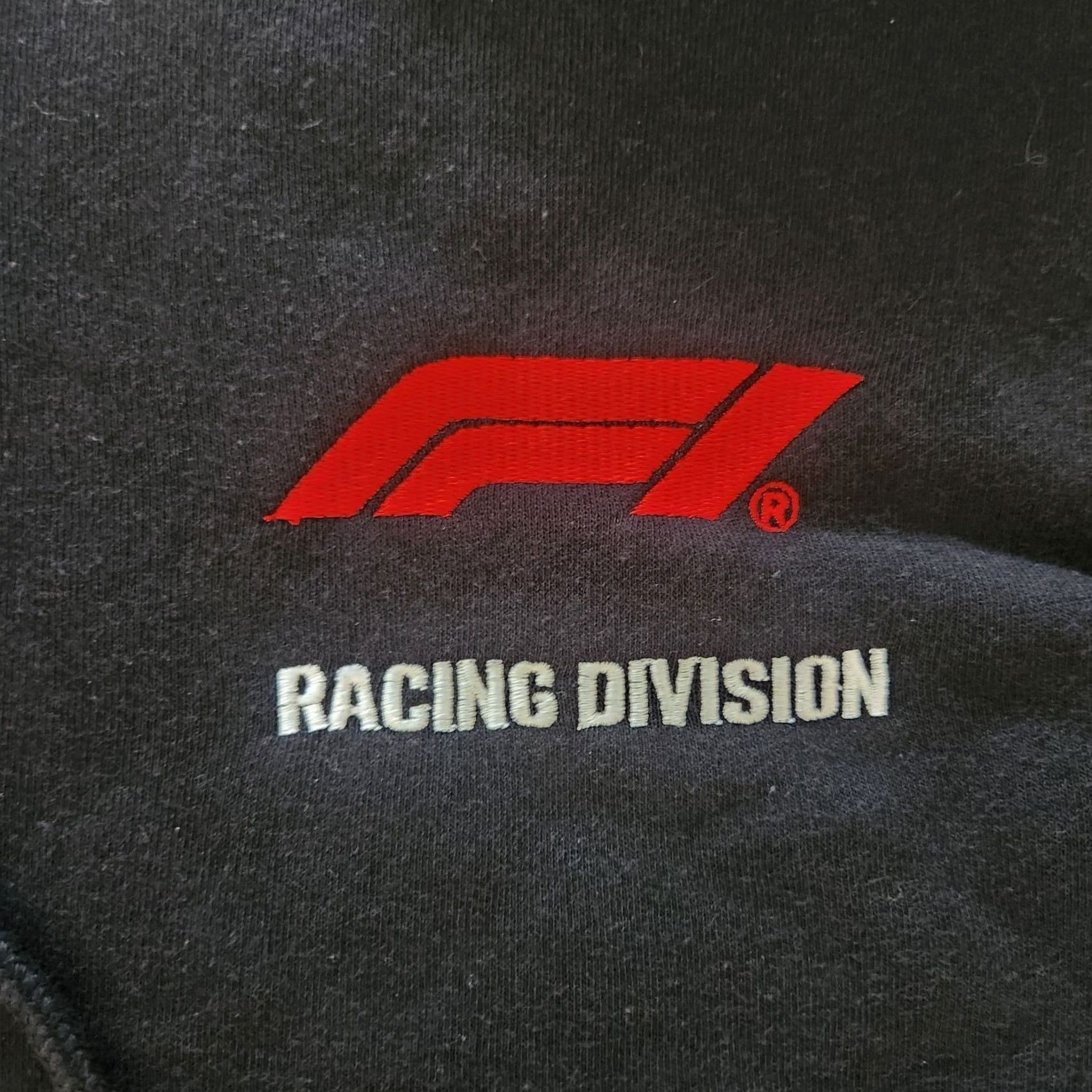 Vintage VINTAGE Formula 1 Hoodie Womens Large Full Zip Black Camo Embroidered New Size L / US 10 / IT 46 - 5 Thumbnail
