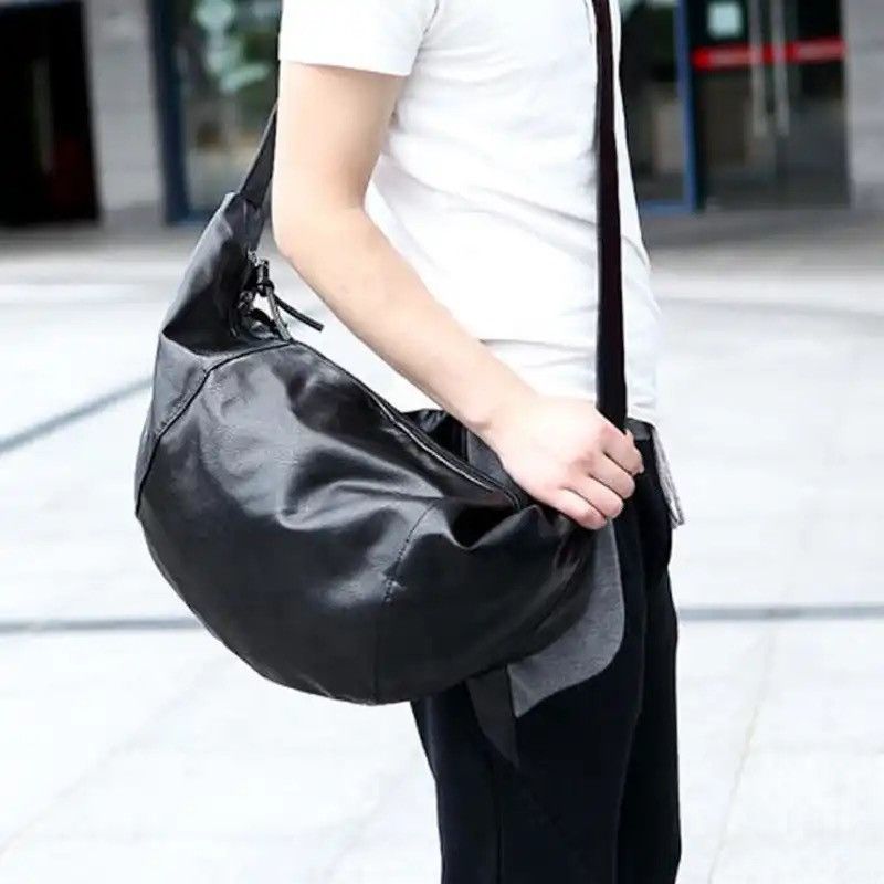 Japanese Brand Black Messenger Bag Size ONE SIZE - 1 Thumbnail