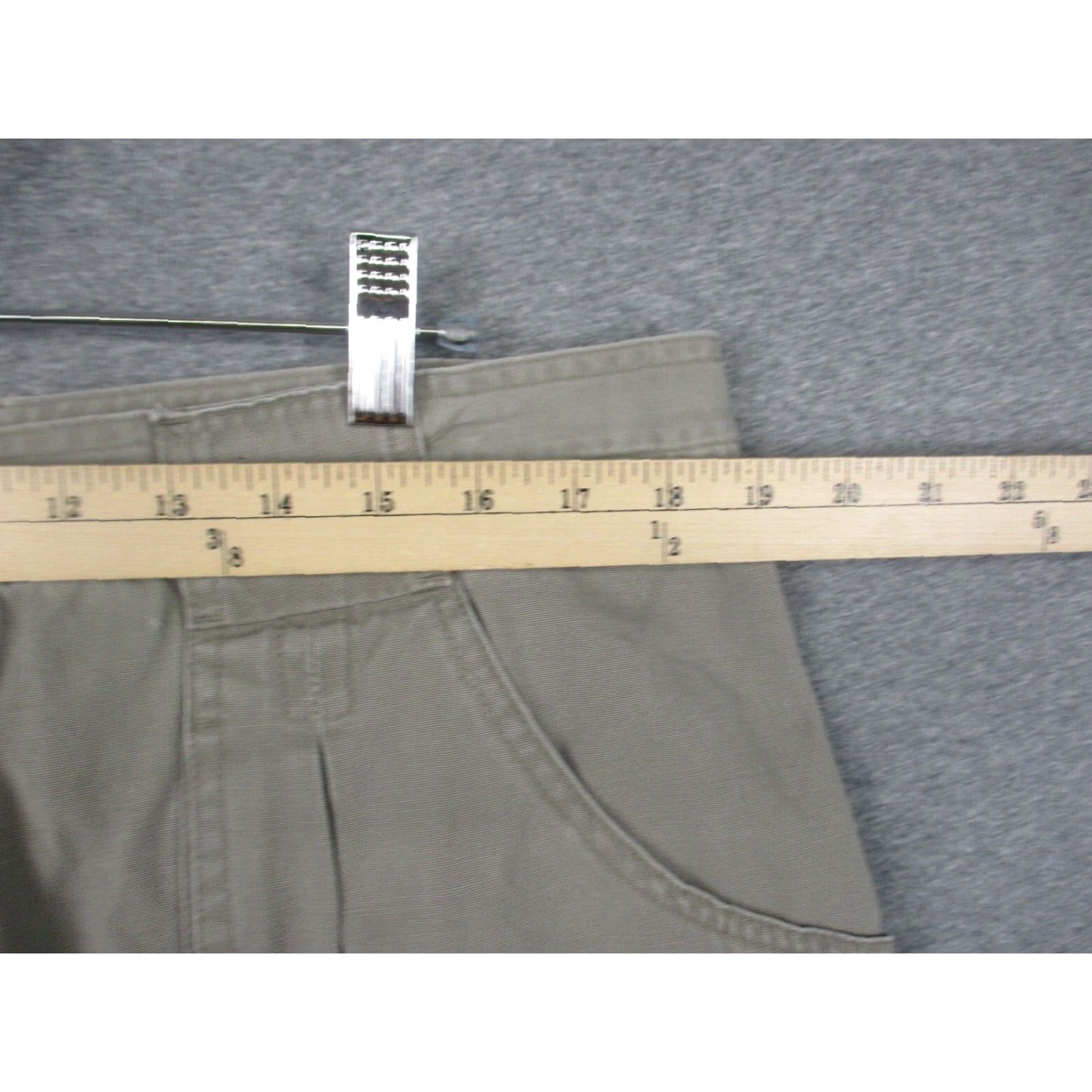Vintage VINTAGE Field & Stream Convertible Cargo Pants 38 Beige Outdoor Cargo Pants Mens Regular 38 Beige Cargo Pocket Canvas Logo 31 In Inseam Size US 38 / EU 54 - 5 Thumbnail