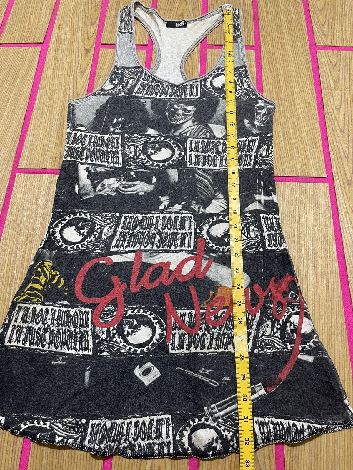 If Six Was Nine Y2K TANK TOP GLADE NEWS IFSIX style Size US L / EU 52-54 / 3 - 7 Thumbnail
