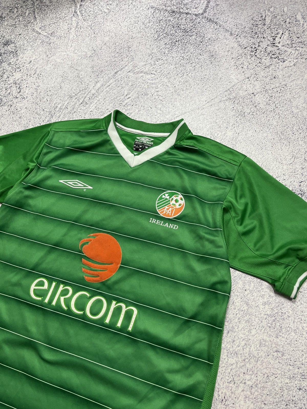 Umbro × Vintage Umbro Ireland 2003 National Home Football Soccer Jersey Duff Size US S / EU 44-46 / 1 - 6 Thumbnail