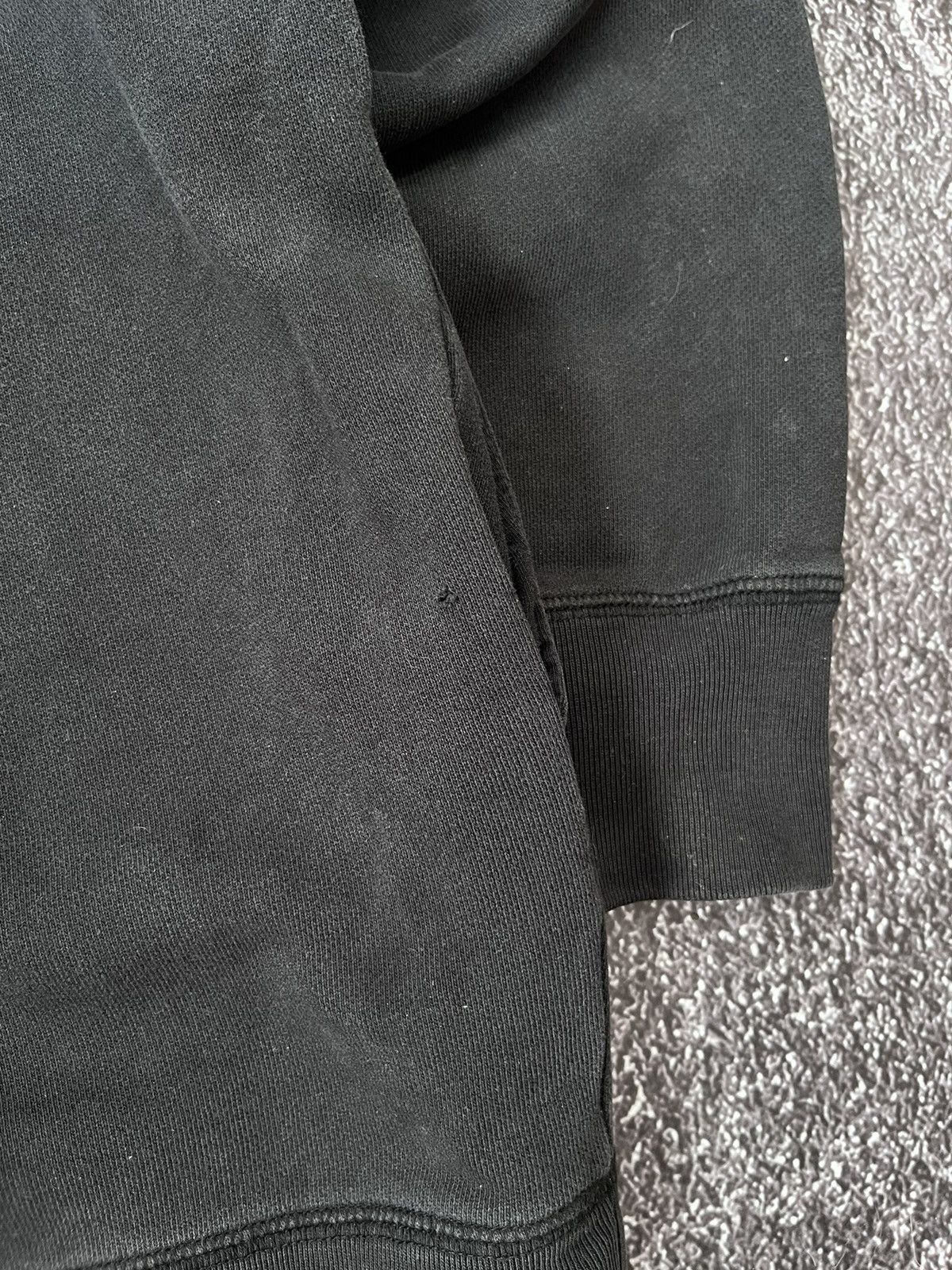 Uniqlo UNIQLO VERDY GETA MOVE ON FADED BLACK HOODIE Size US M / EU 48-50 / 2 - 13 Thumbnail