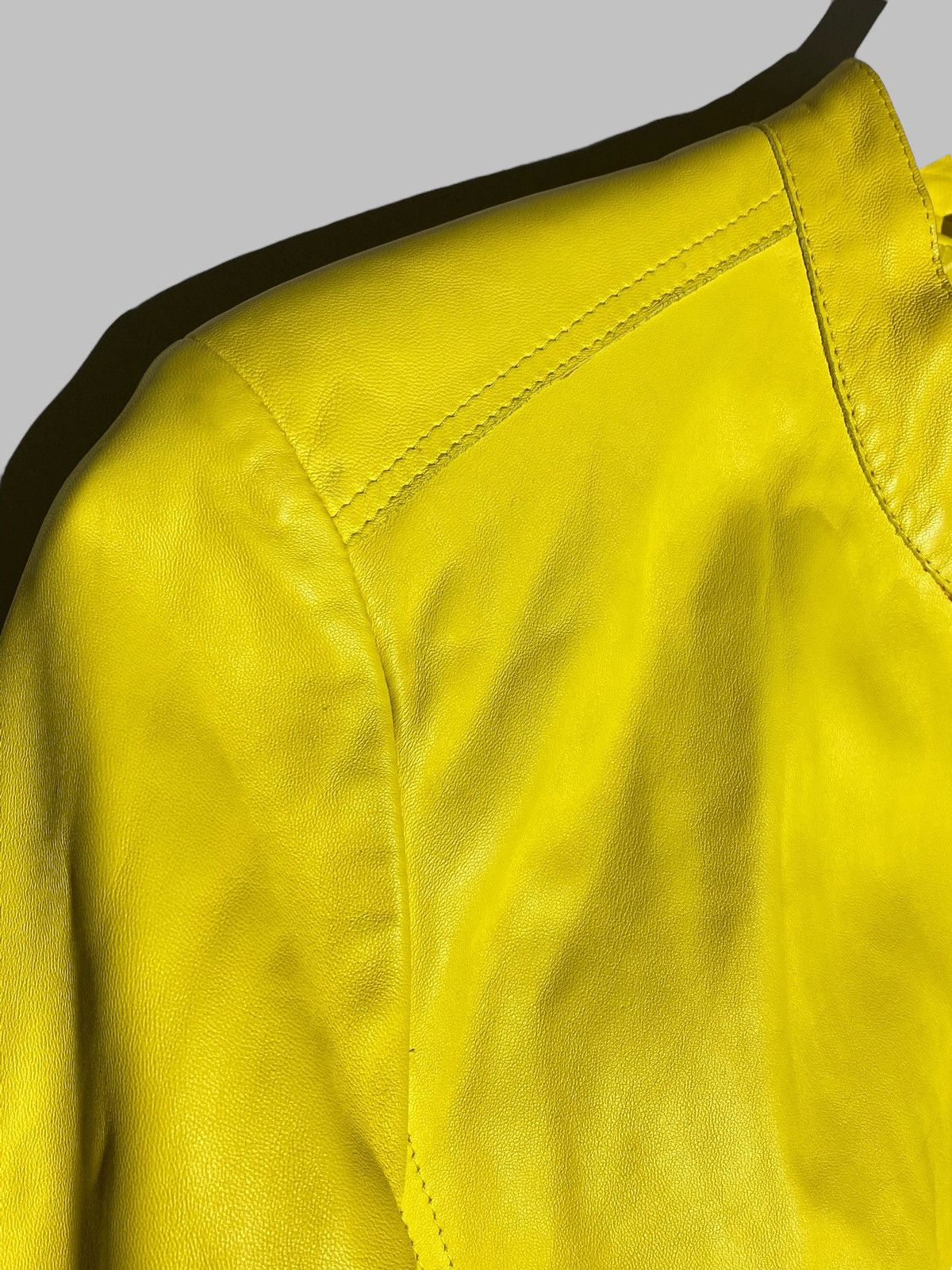 Burberry Vintage Burberry London Yellow Women’s Leather Jacket Size M / US 6-8 / IT 42-44 - 6 Thumbnail