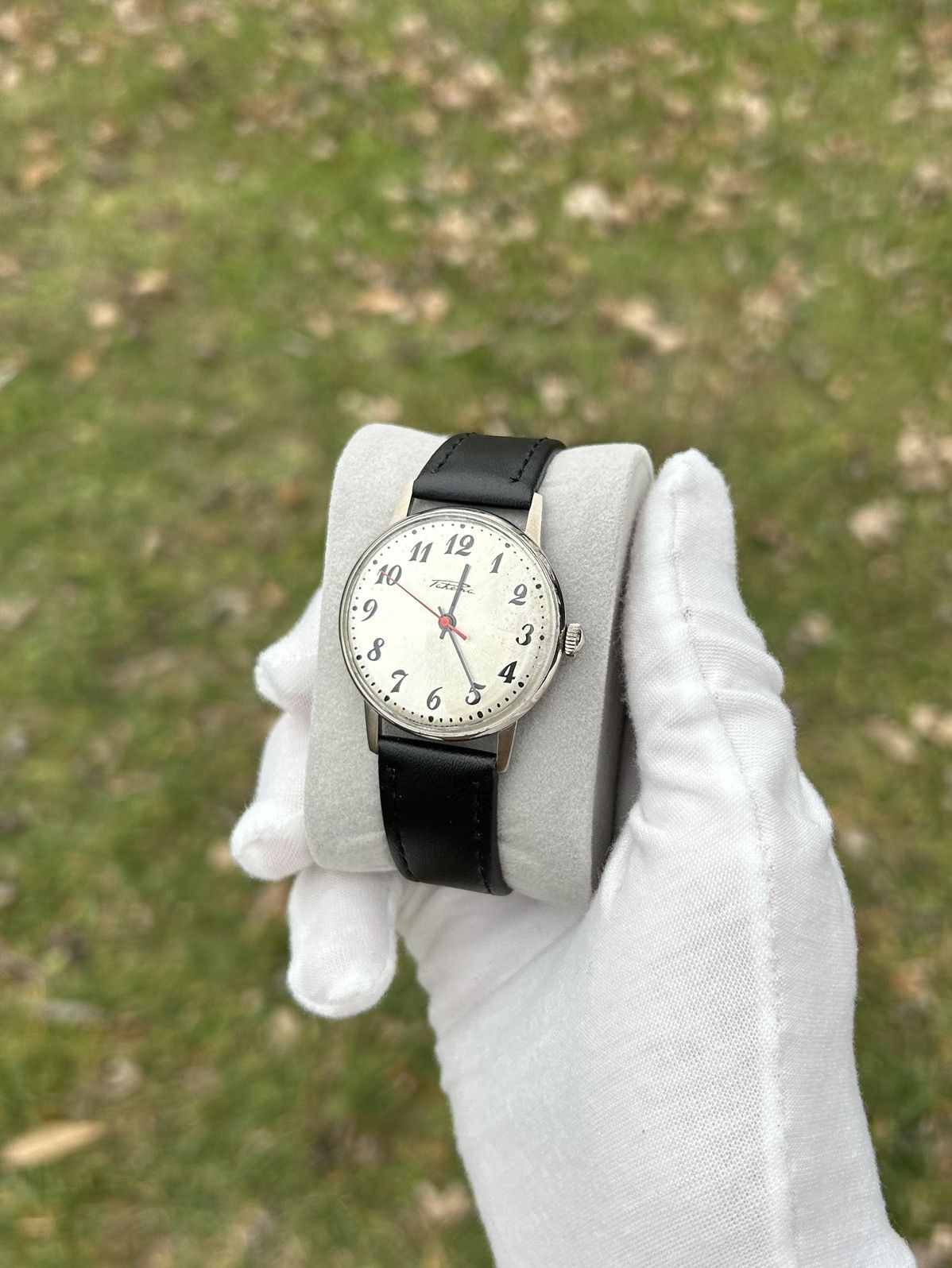 Vintage Vintage Watch Raketa Mechanical Made in USSR Authentic 1980s Size ONE SIZE - 3 Thumbnail