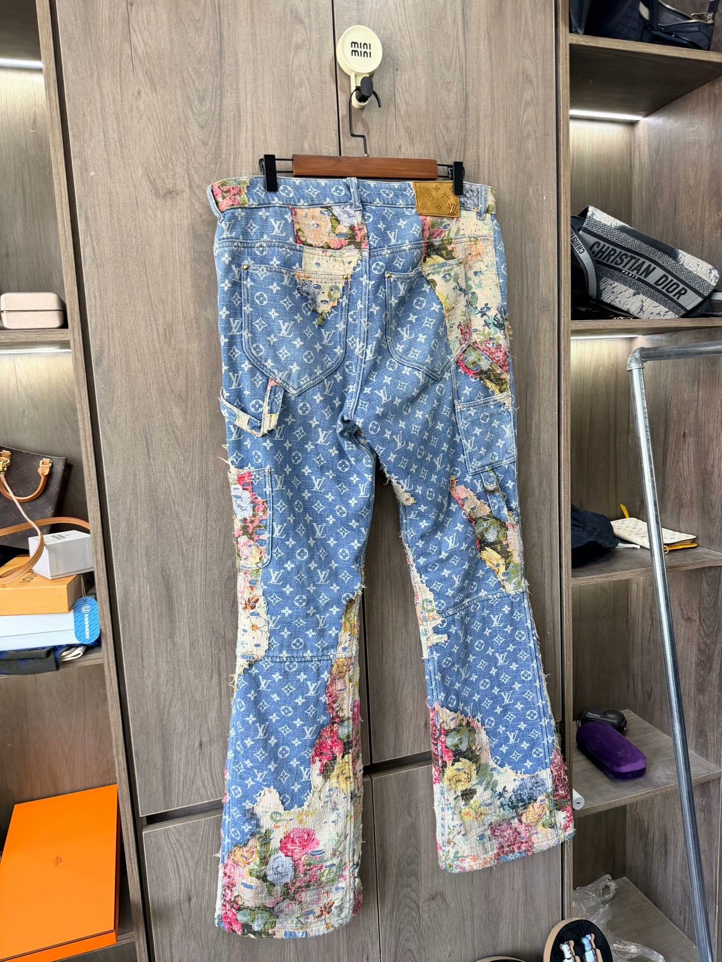 Louis Vuitton Louis Vuitton Monogram Floral Patchwork Jeans Size US 34 / EU 50 - 2 Thumbnail