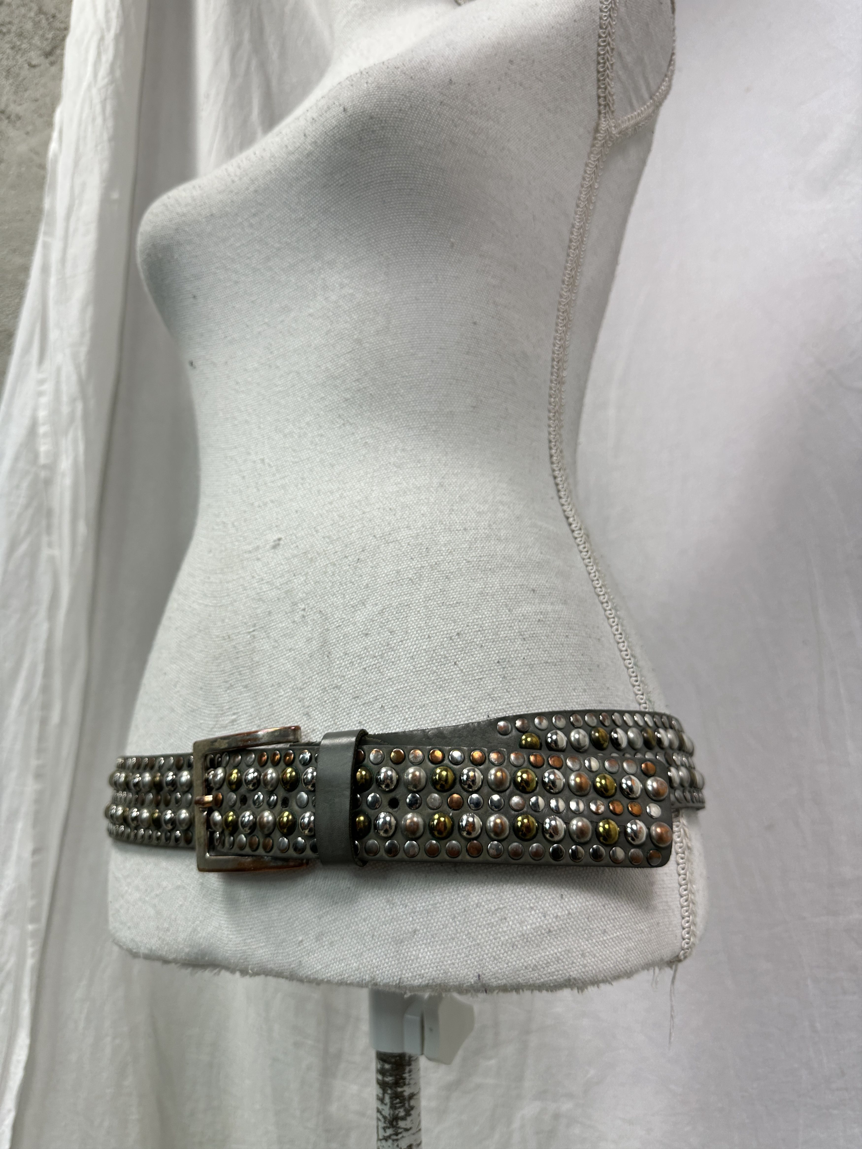 Vintage Vintage Avant Garde Grunge Leather Belt Y2K Size ONE SIZE - 1 Thumbnail