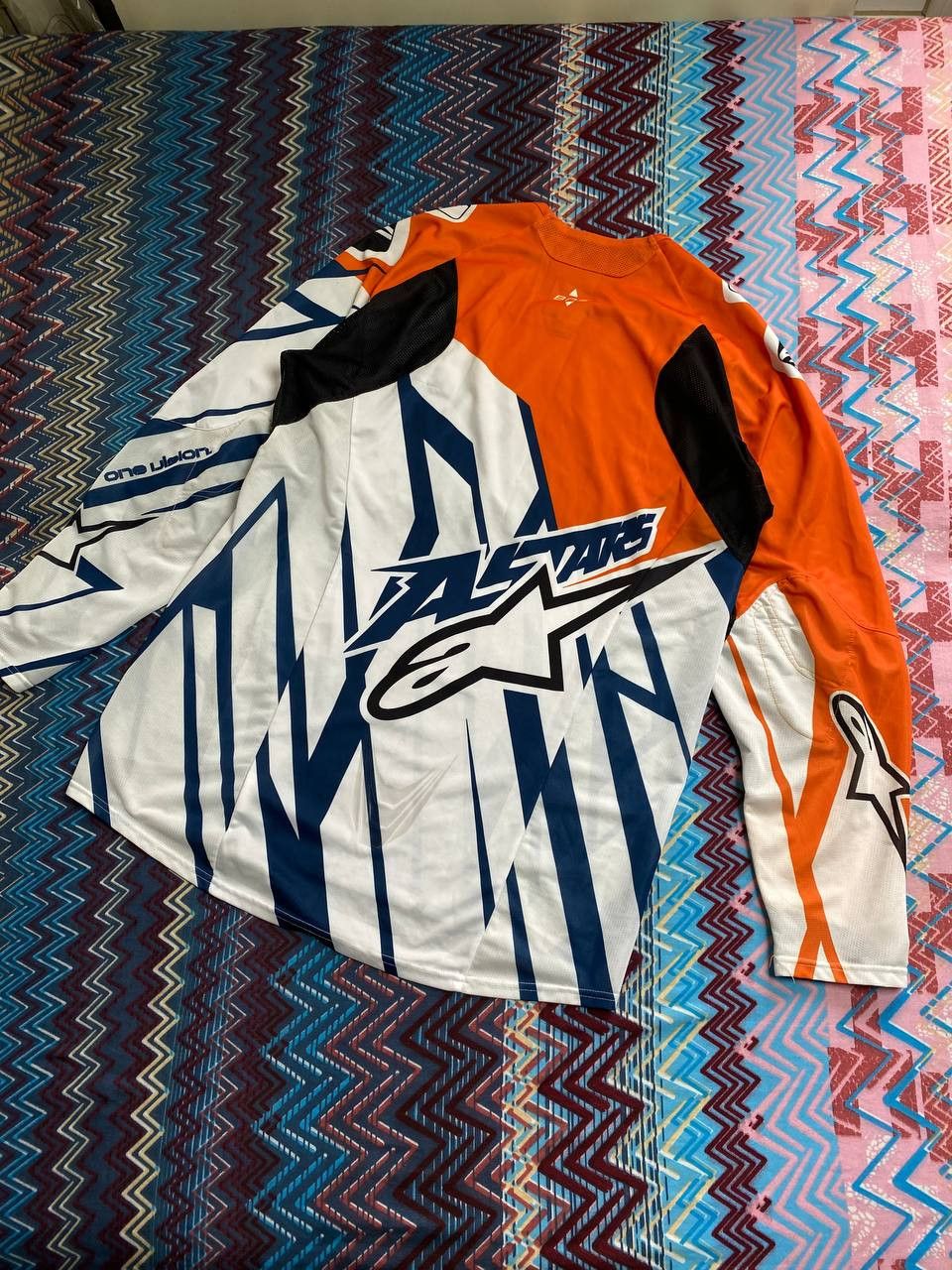 Alpinestars Vintage Alpinestars Big Center Logo Longsleeve Tee T-Shirt Size US XL / EU 56 / 4 - 10 Thumbnail