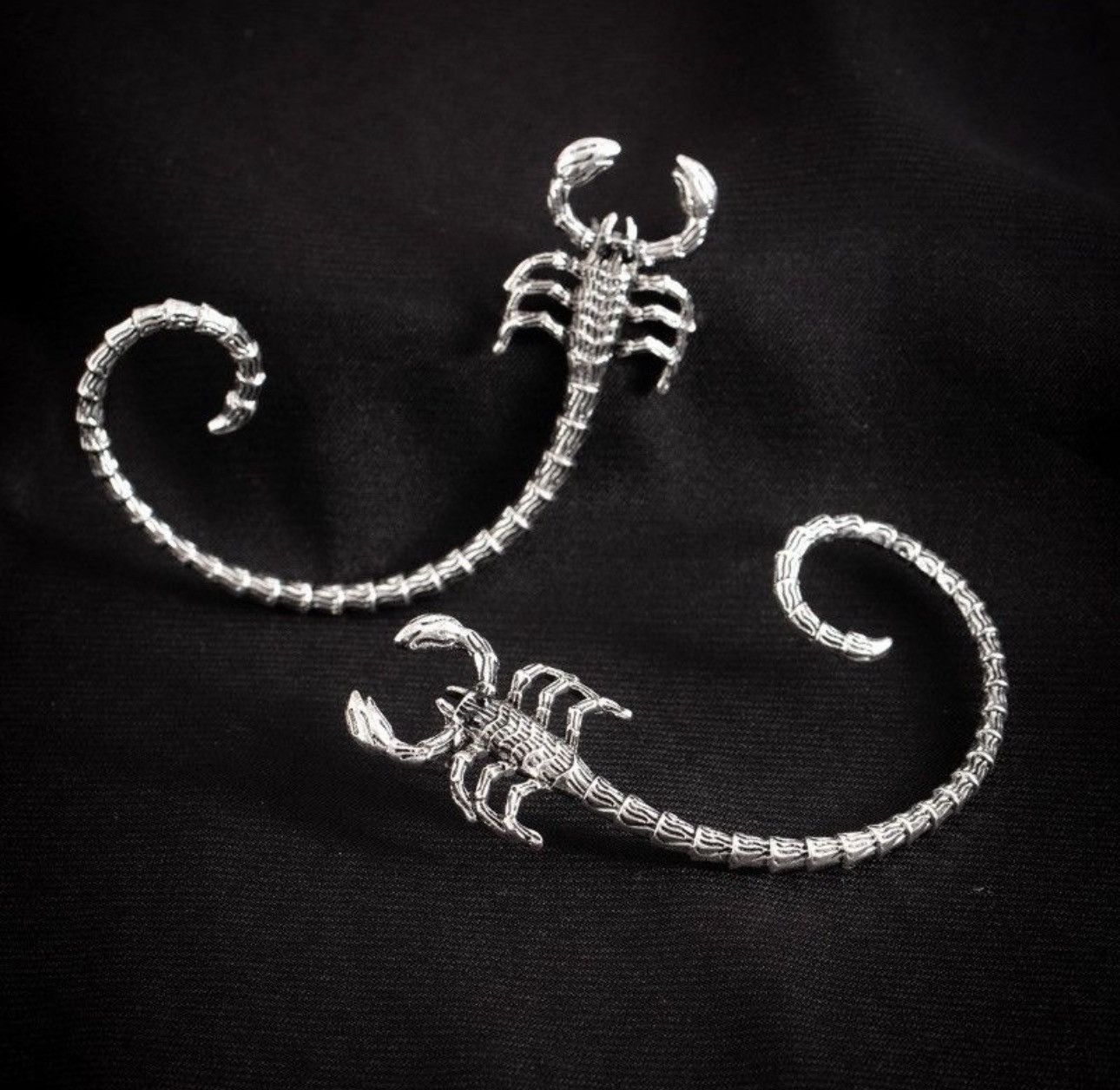 Jewelry Retro Punk Dark Avant Garde Animal Venom Scorpion Ear Size ONE SIZE - 3 Thumbnail