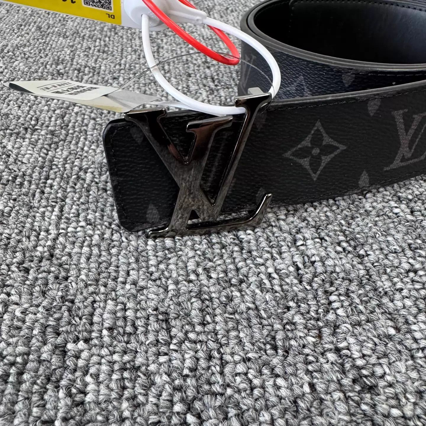 Louis Vuitton LV Monogram Silver Buckle Belt 99 New 36 Size ONE SIZE - 2 Thumbnail