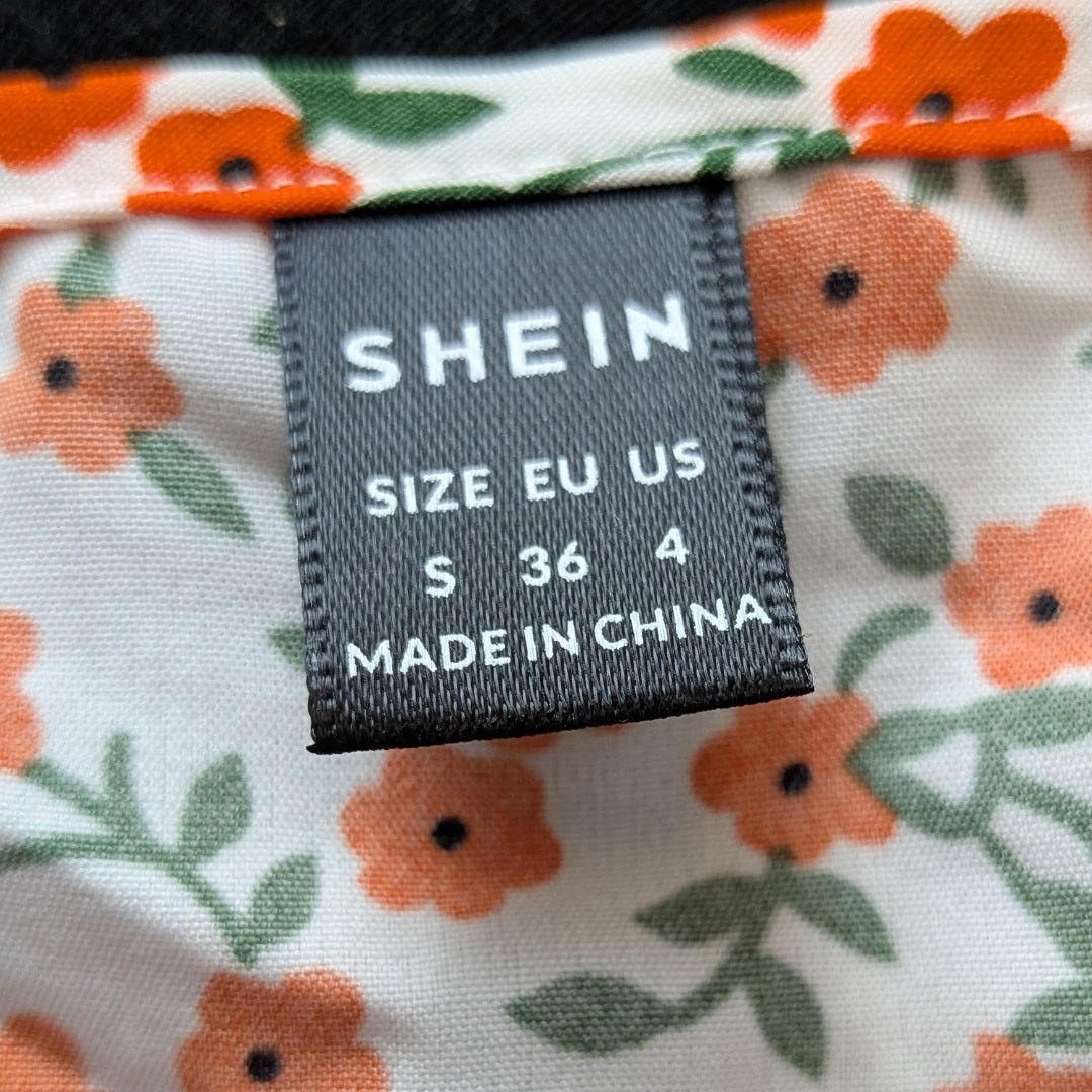 Shein Floral Patterned Blouse with Flutter Sleeves | Women's S Size S / US 4 / IT 40 - 3 Thumbnail