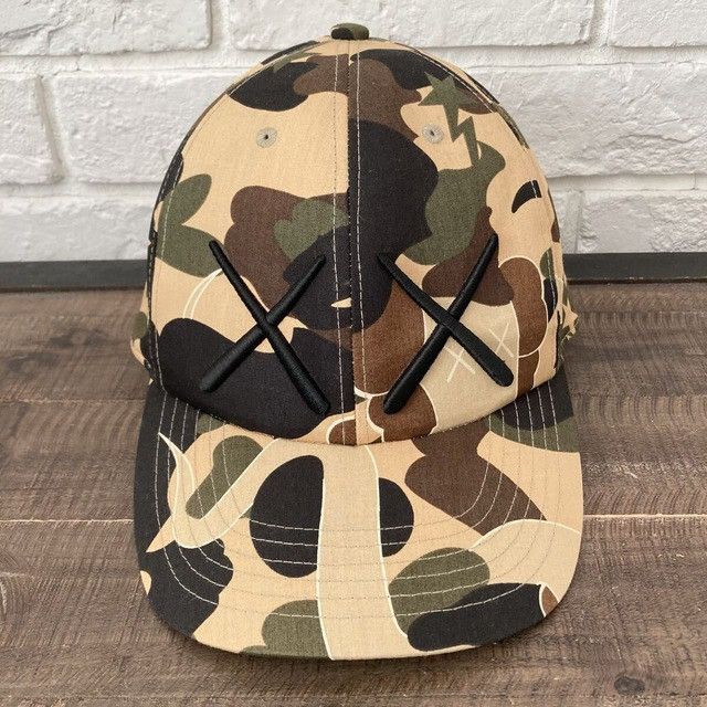 Bape × Kaws BAPE × KAWS BENDY 1st Camo Yellow Hat Cap a bathing ape NIGO Size ONE SIZE - 1 Thumbnail