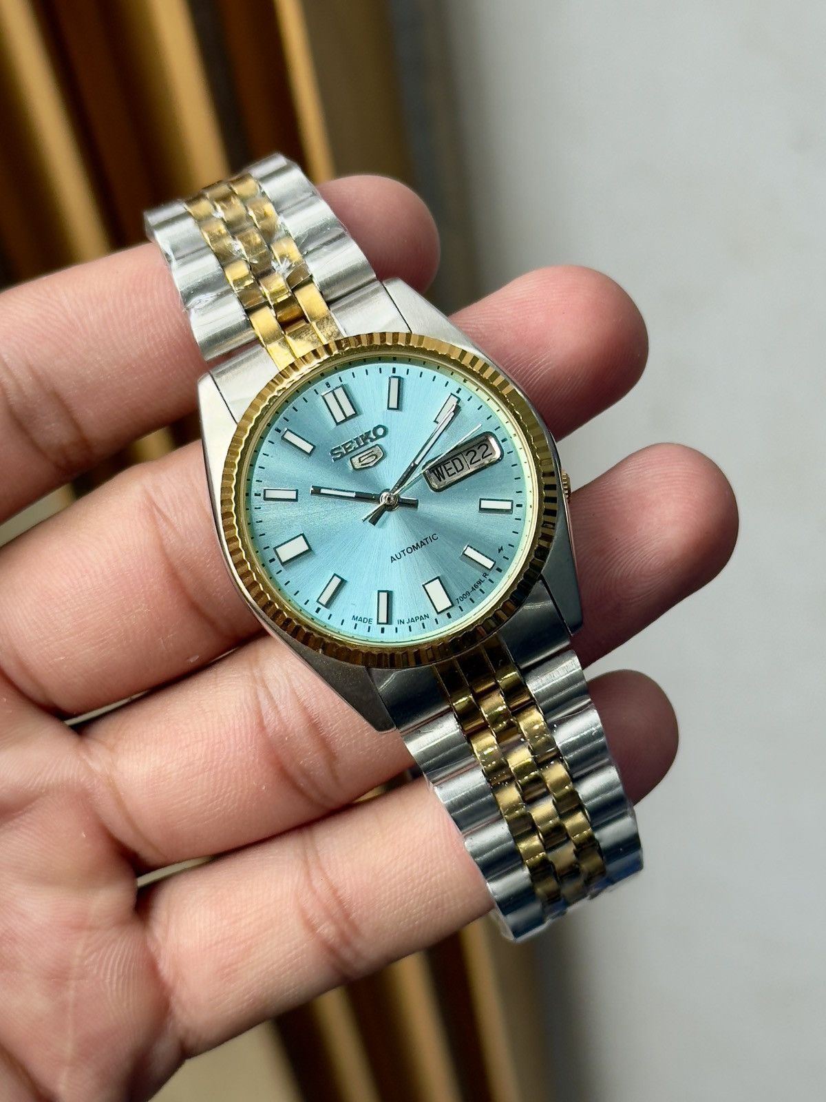 Vintage Seiko SNXJ NOS Automatic 7009 skyblue Dial Men’s Wrist Watch Size 36 - 5 Thumbnail