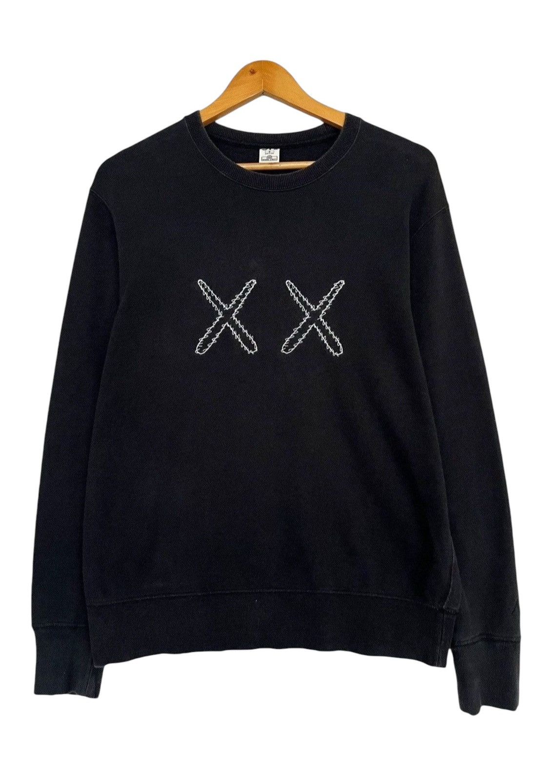 Kaws × Uniqlo Kaws x Uniqlo x Kaws Sesame Street Black Sweatshirt Size US S / EU 44-46 / 1 - 2 Thumbnail
