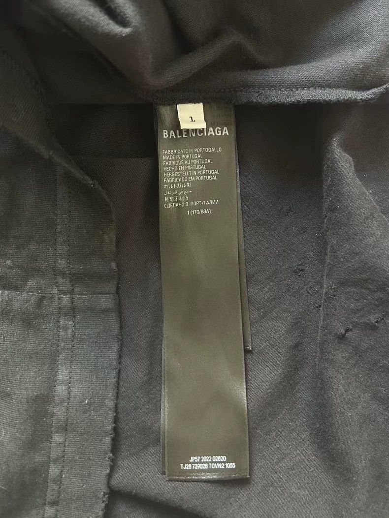 Balenciaga Balenciaga Mud dyed old Manchester United short sleeve T b Size US S / EU 44-46 / 1 - 4 Thumbnail