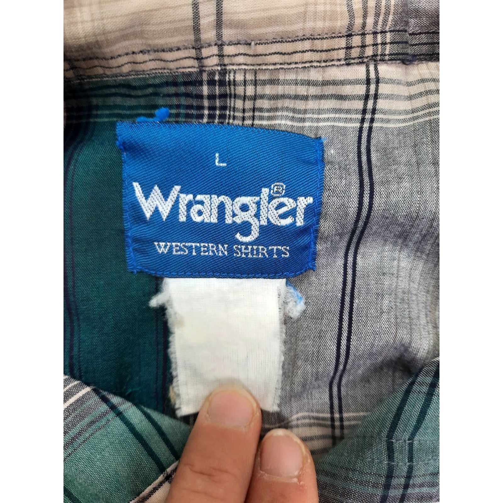Wrangler VINTAGE Wrangler Western green plaid long sleeve pearl snap button shirt Large Mens Shirt Size US L / EU 52-54 / 3 - 2 Thumbnail
