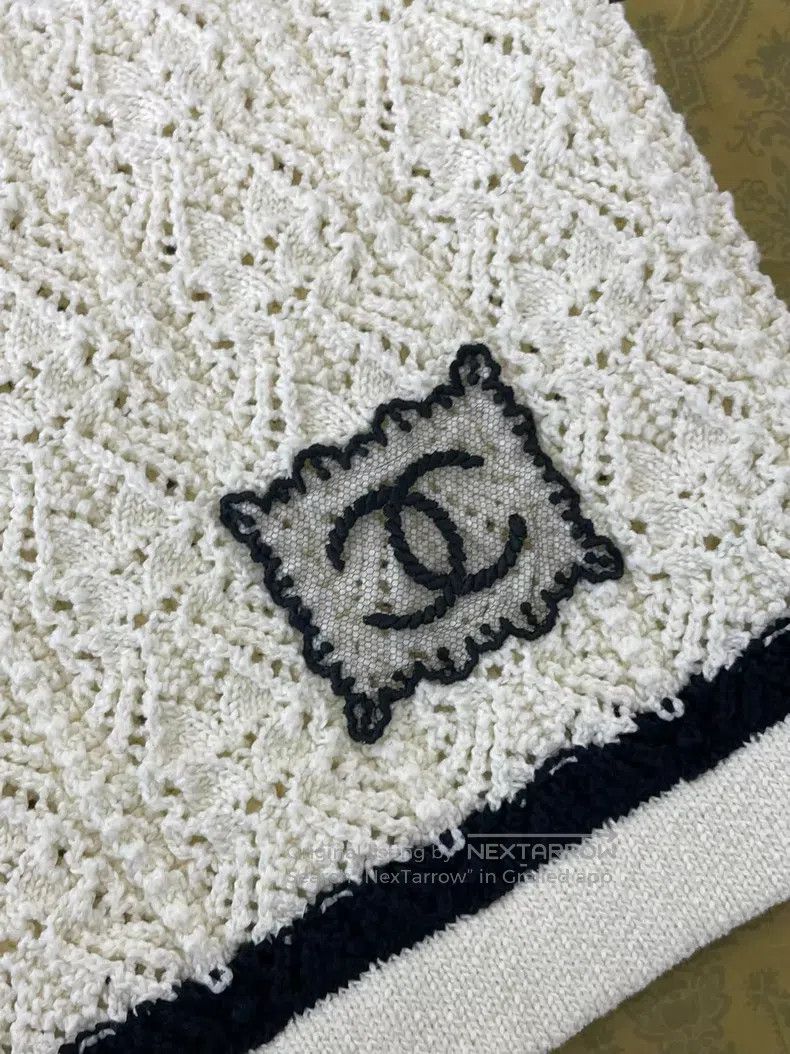 Chanel Chanel 24P white knitted shorts Size 24" / US 00 / IT 34 - 2 Thumbnail