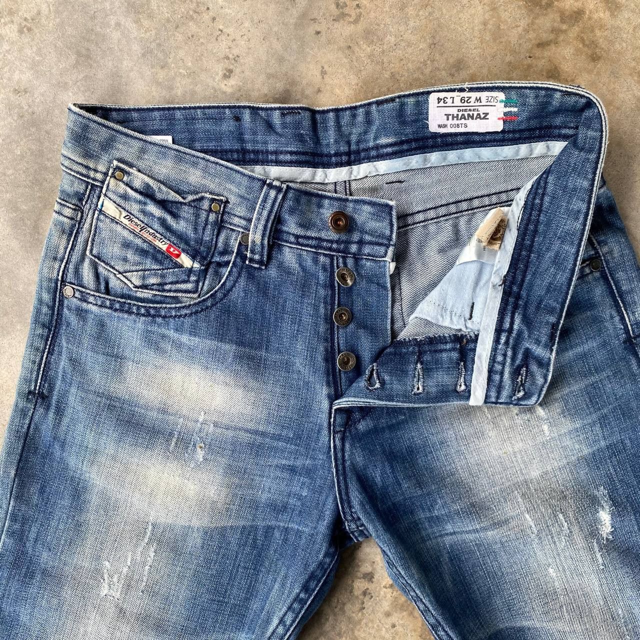 Diesel DIESEL THANAZ 008TS WASH DISTRESSED DENIM ITALY Size US 29 - 8 Thumbnail