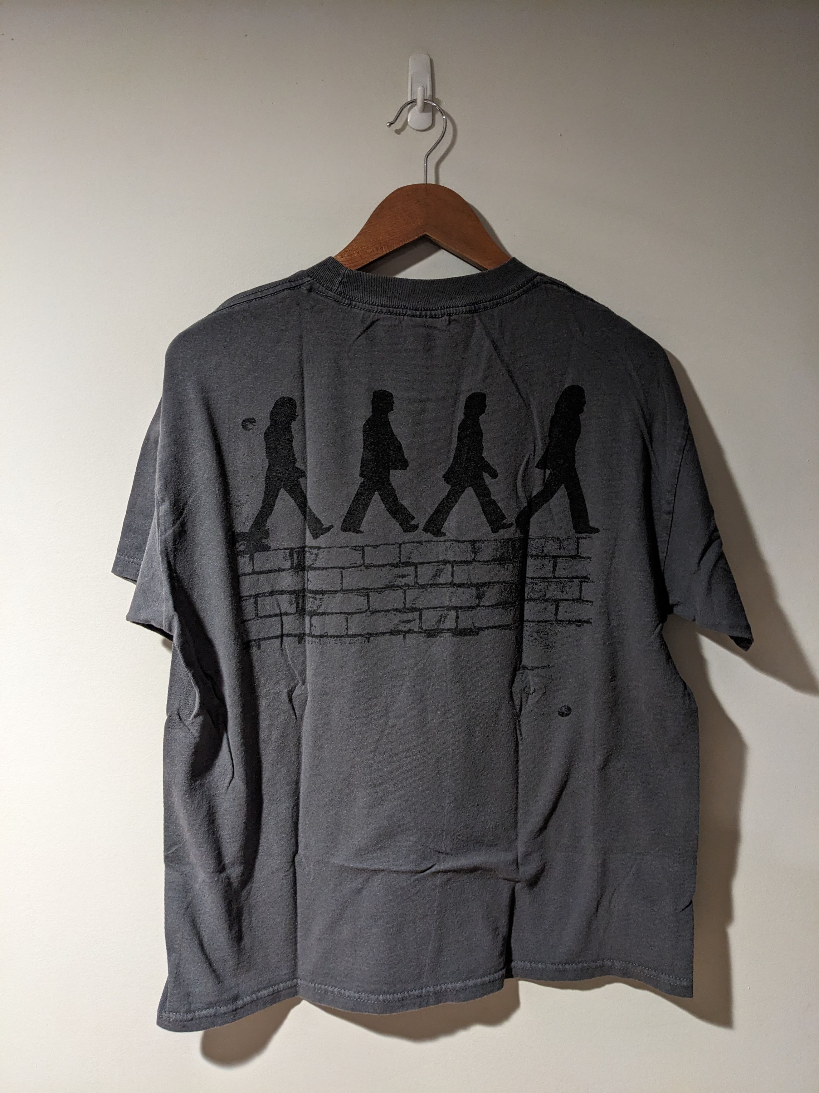 Band Tees × Vintage Vintage 2005 The Beatles Abbey Road Band Tour Medium T-Shirt Size US M / EU 48-50 / 2 - 6 Thumbnail