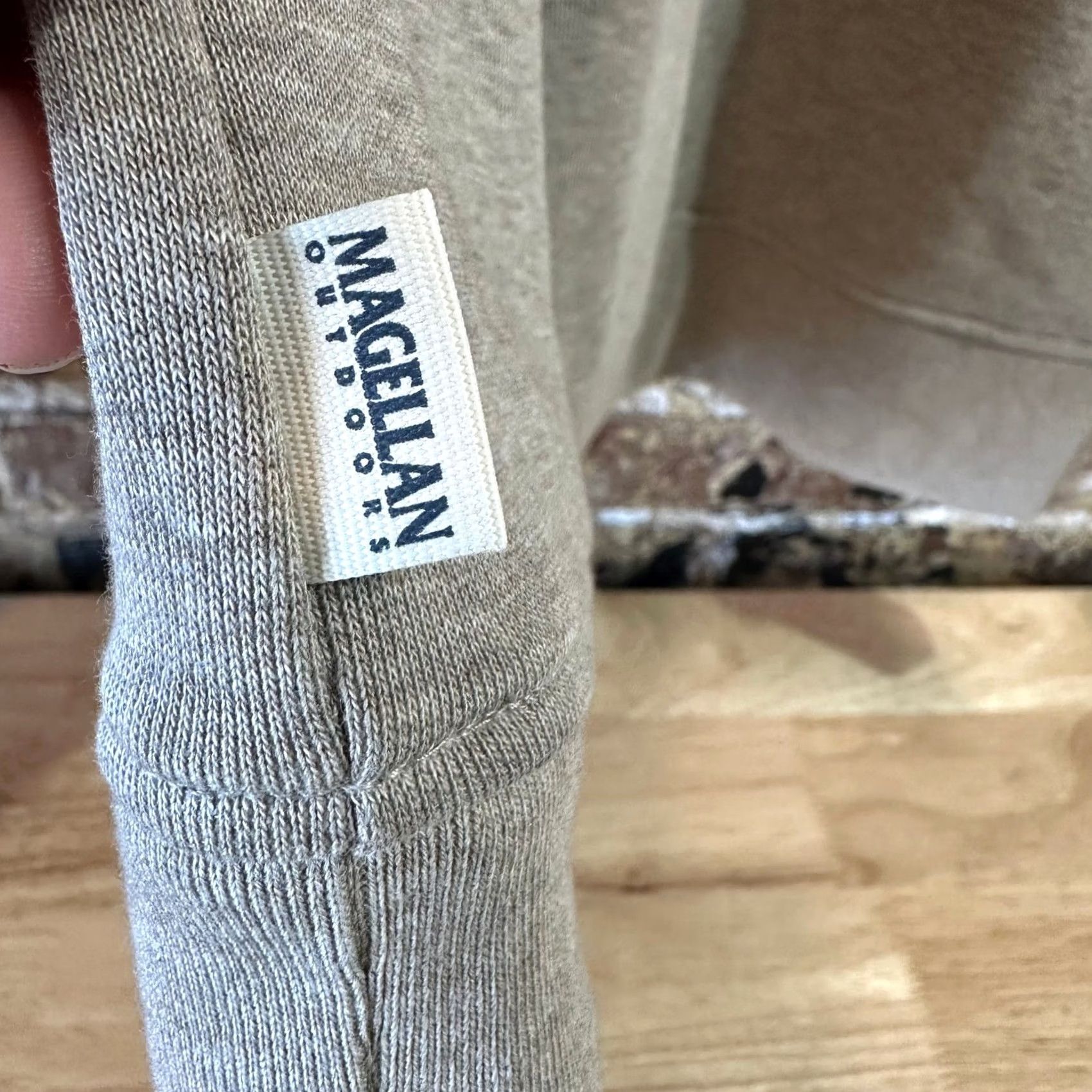 Vintage Magellan Sweatshirt Pullover 1/4 snap Tan Campfire Mens Large Size US L / EU 52-54 / 3 - 7 Thumbnail
