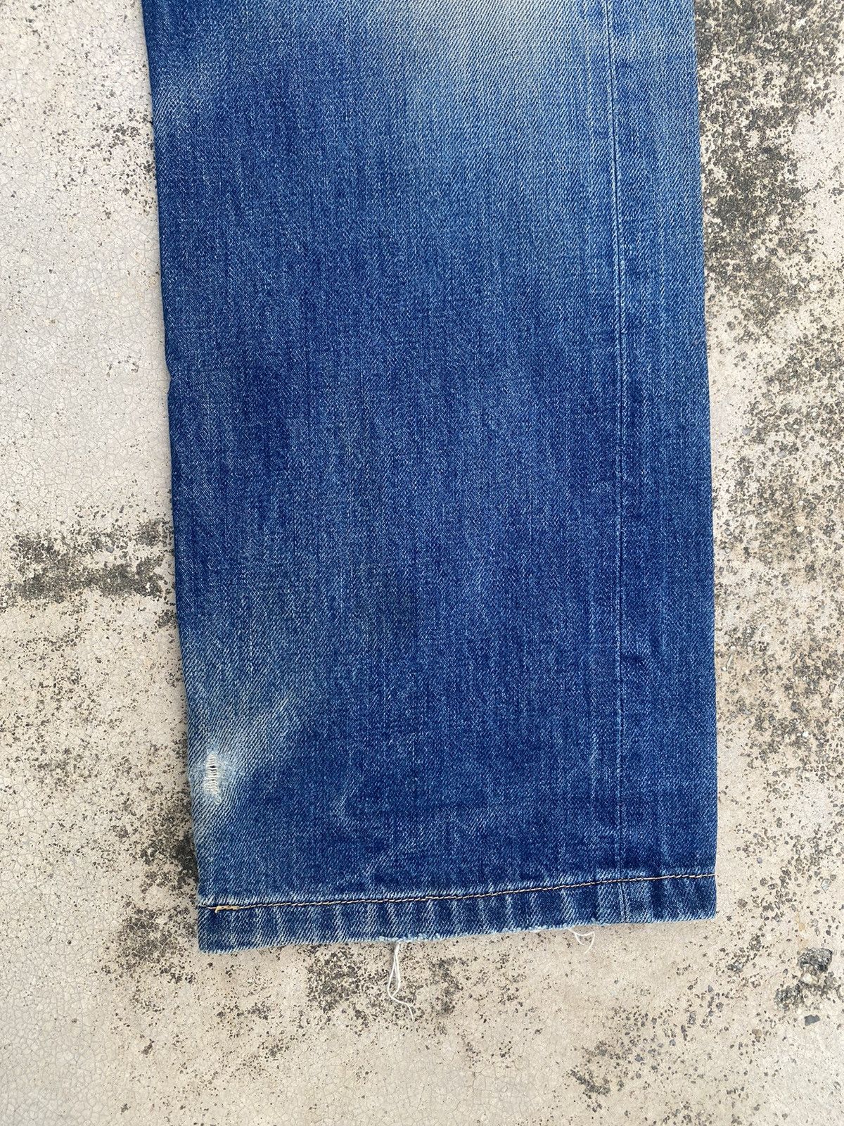 A.P.C. × Designer × Le Grande Bleu (L.G.B.) A.P.C Distressed Faded Selvedge Denim Jeans Size US 29 - 11 Thumbnail